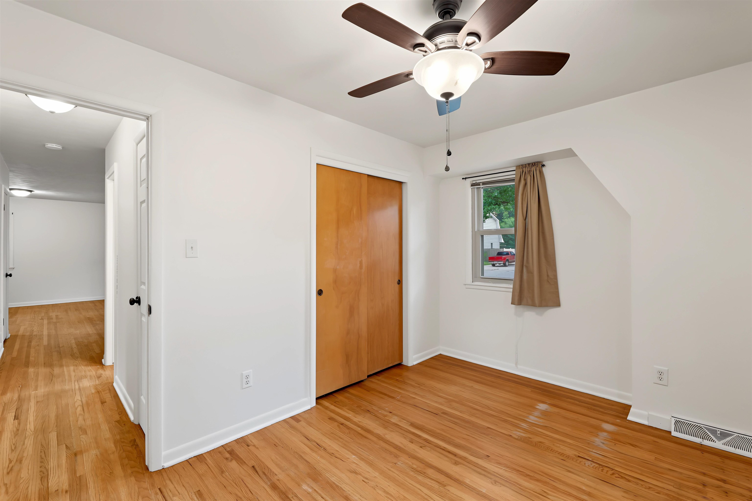 560 S Circle Dr Property Photo 14