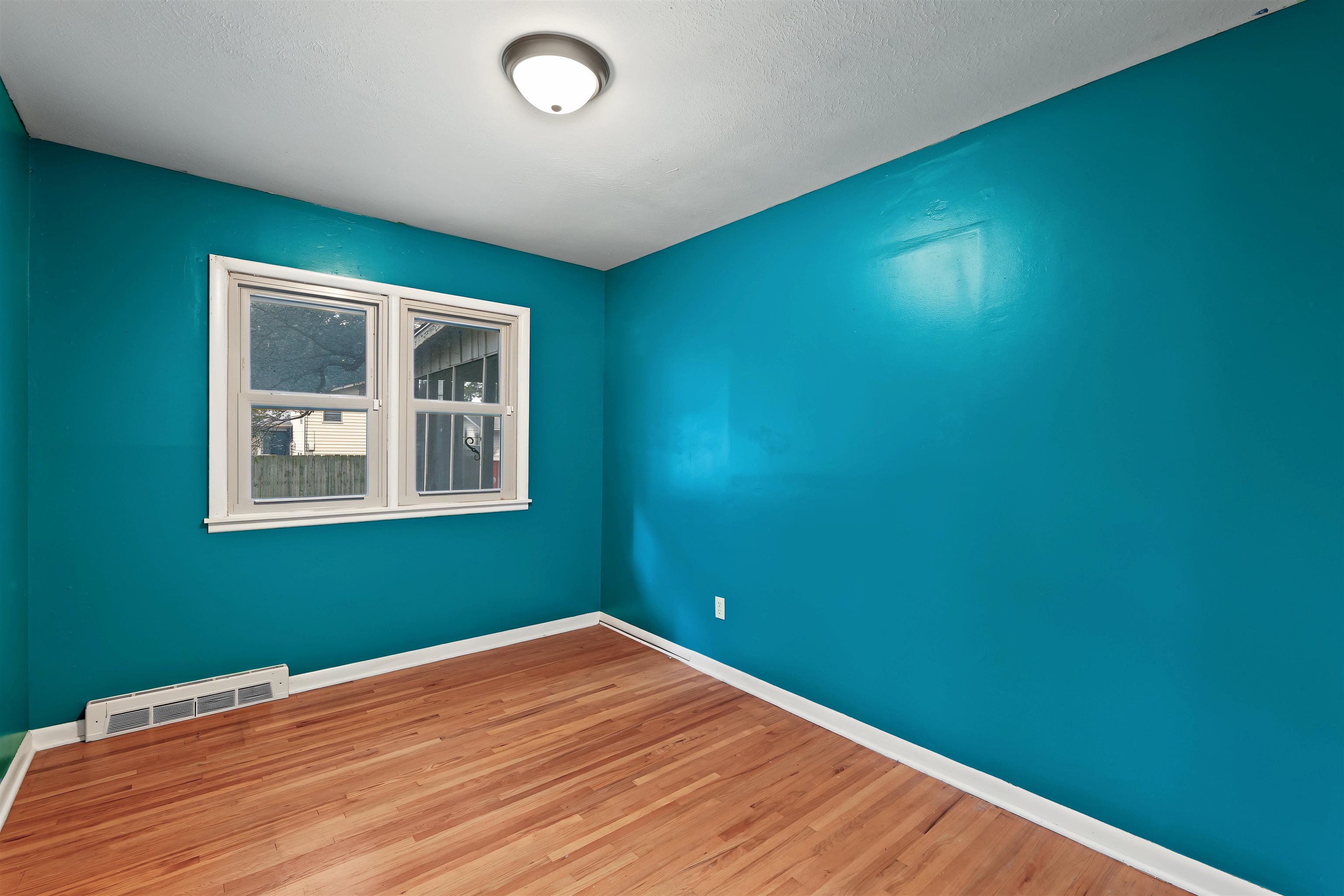 560 S Circle Dr Property Photo 18