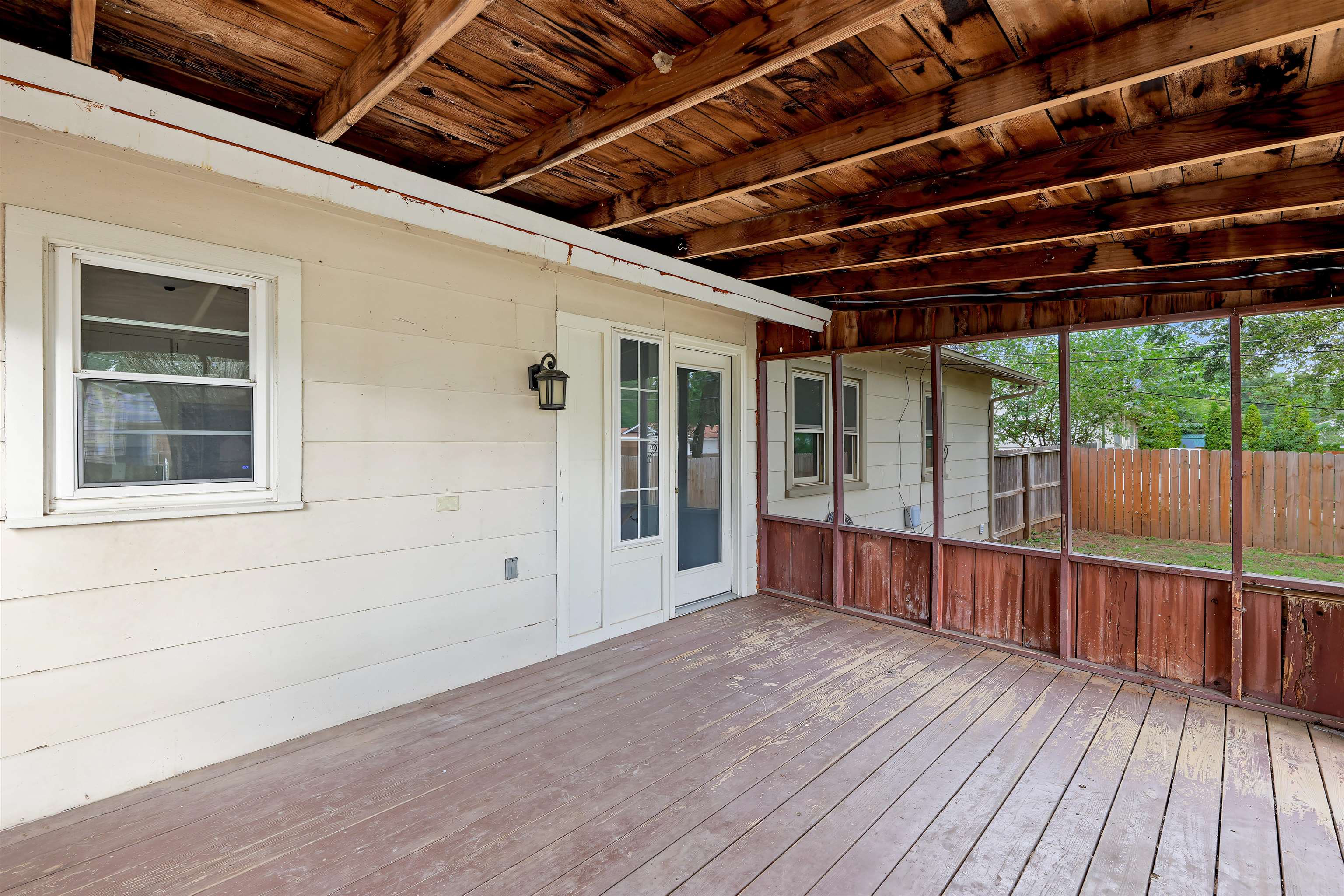 560 S Circle Dr Property Photo 30