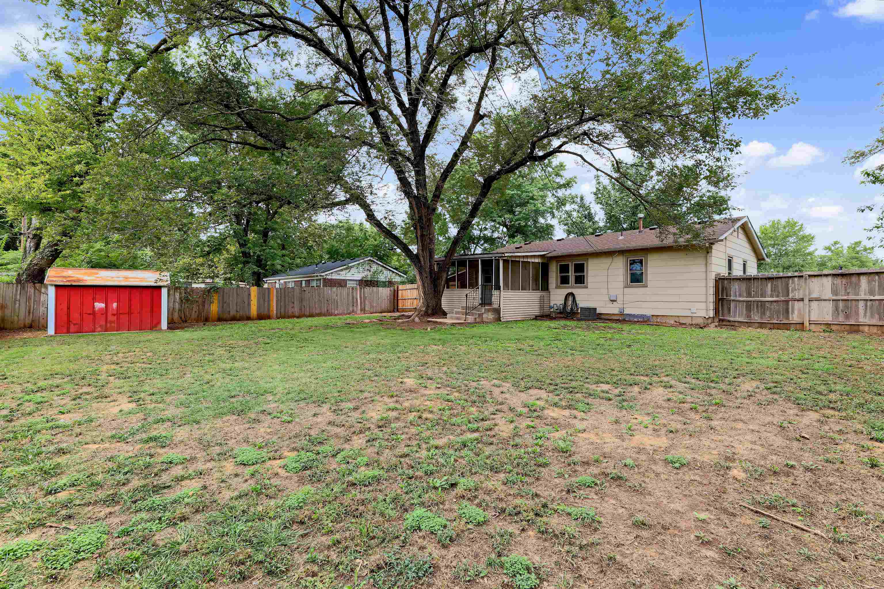 560 S Circle Dr Property Photo 36