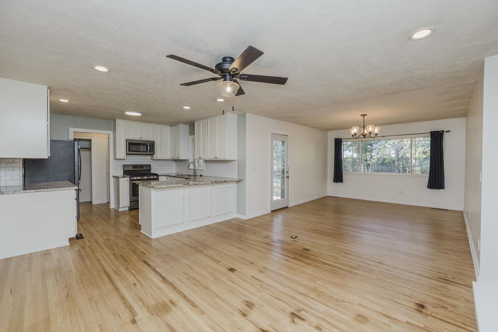 6516 E Farmview Property Photo 4