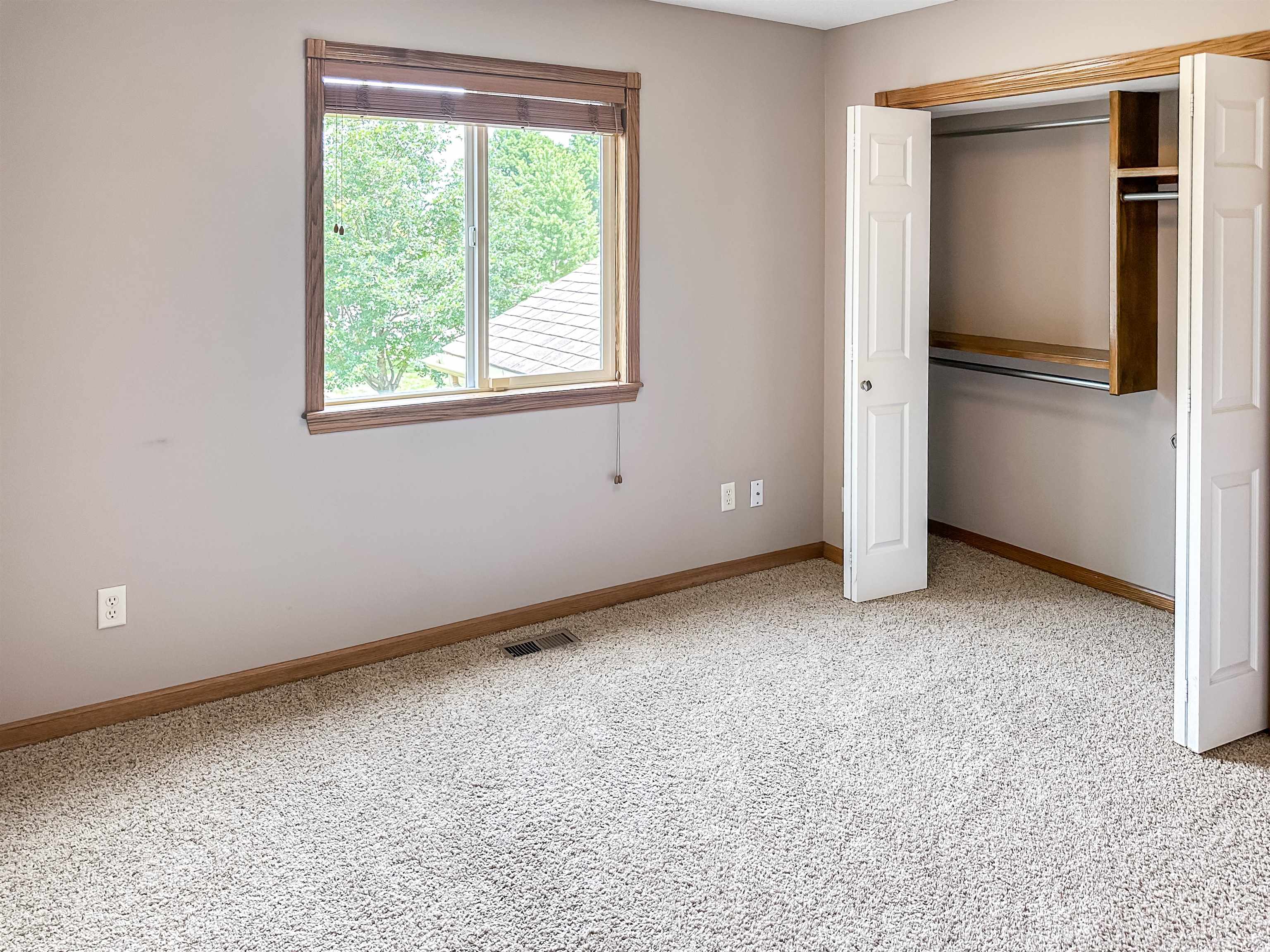 1203 S Park Hill Property Photo 7