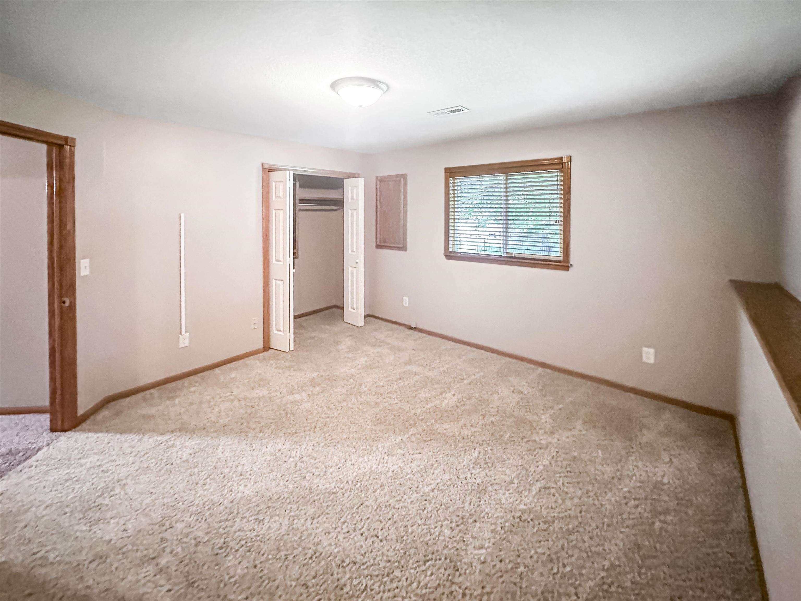 1203 S Park Hill Property Photo 8