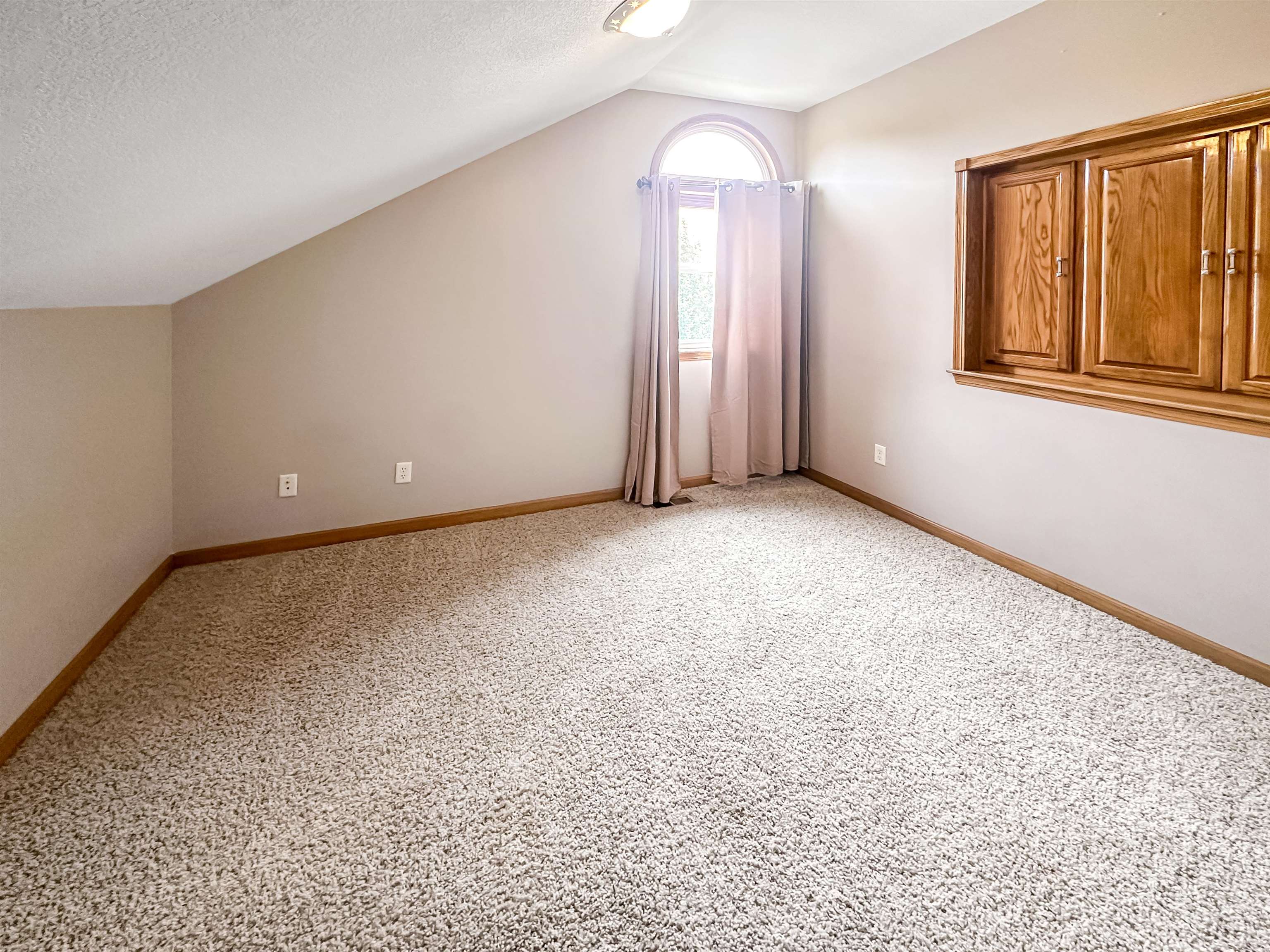 1203 S Park Hill Property Photo 12