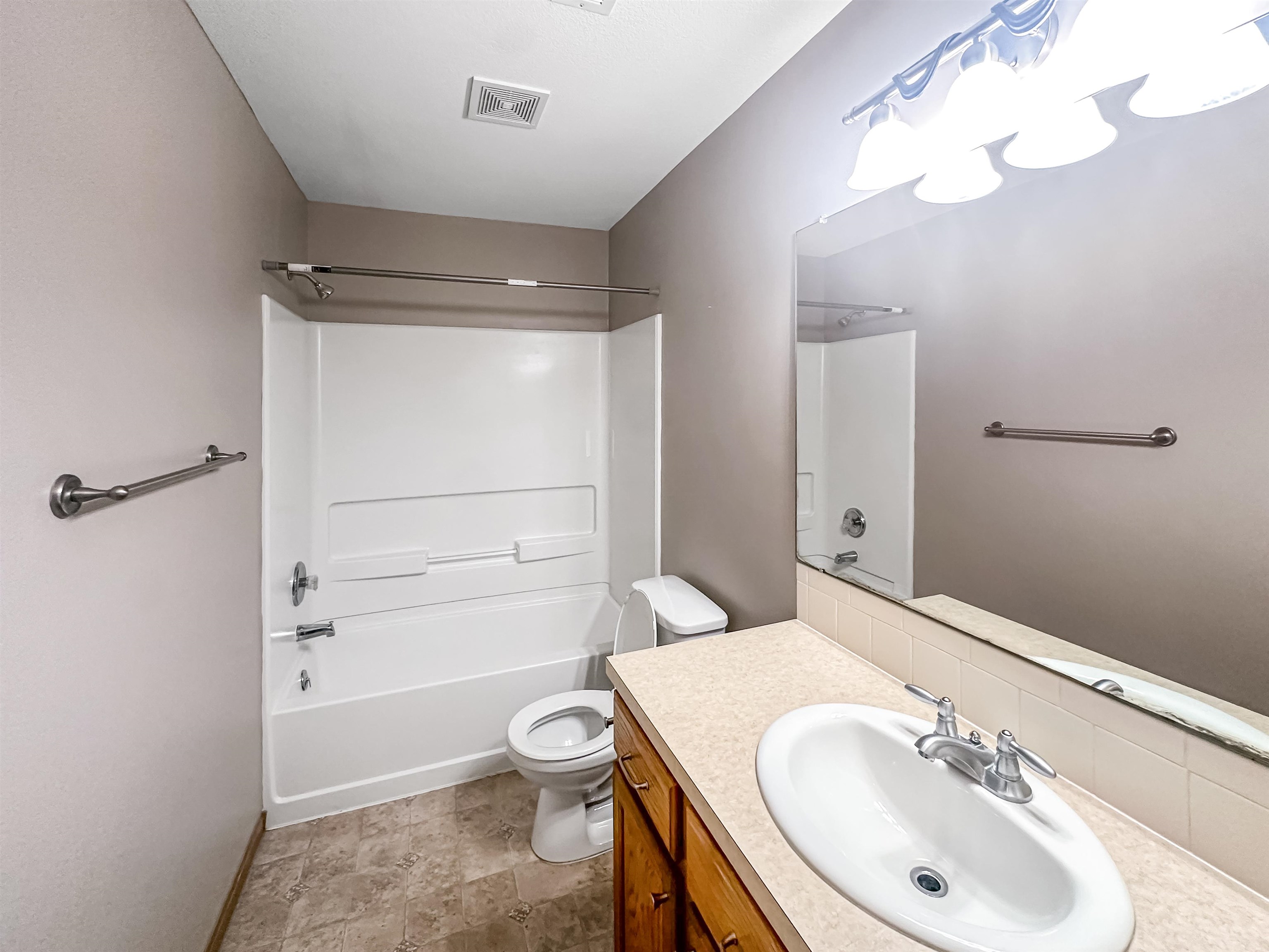1203 S Park Hill Property Photo 14