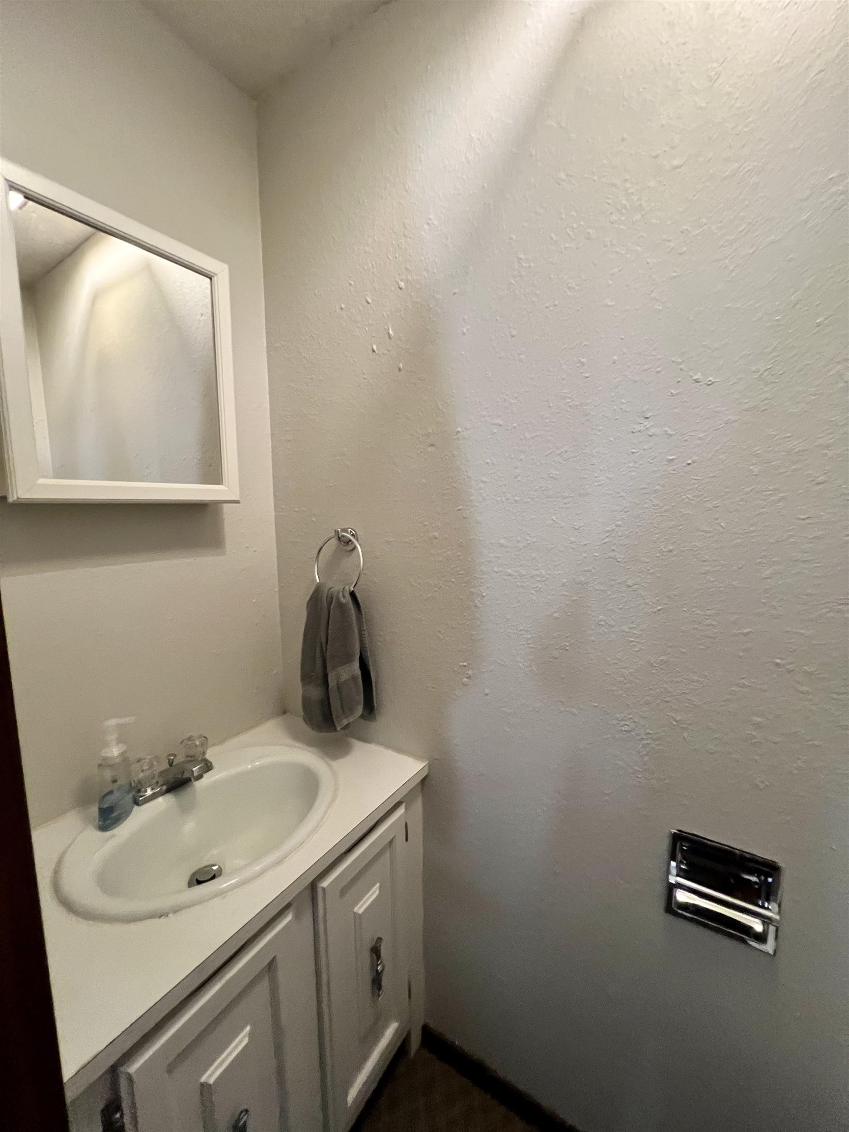 1402 E Madison Property Photo 16