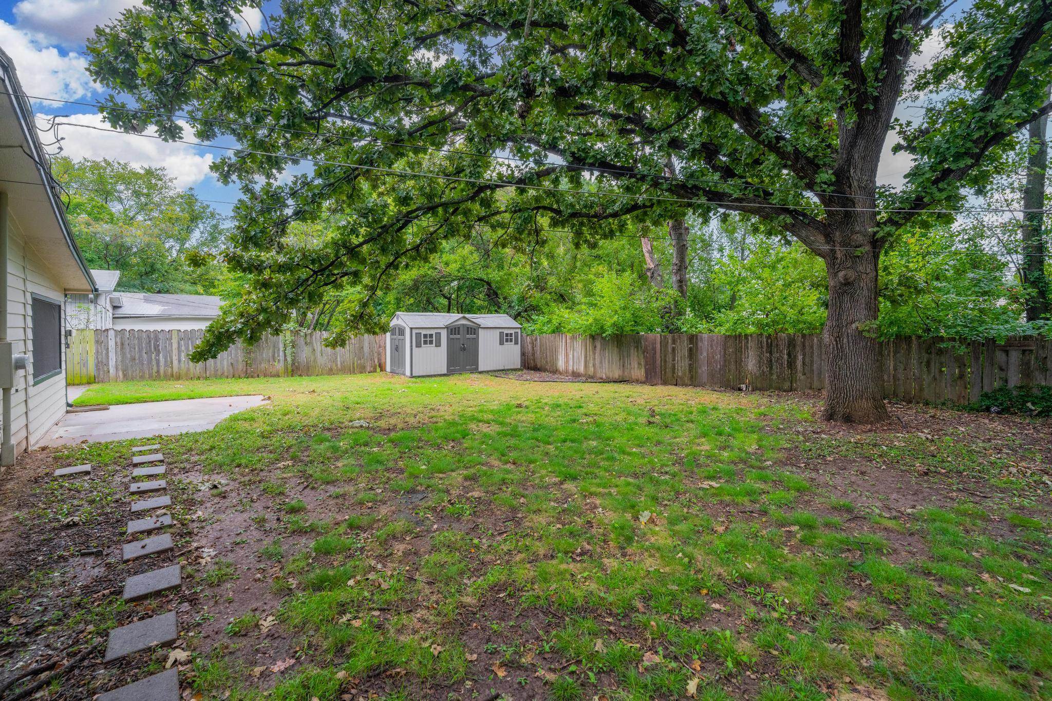 461 S Westview Dr Property Photo 31