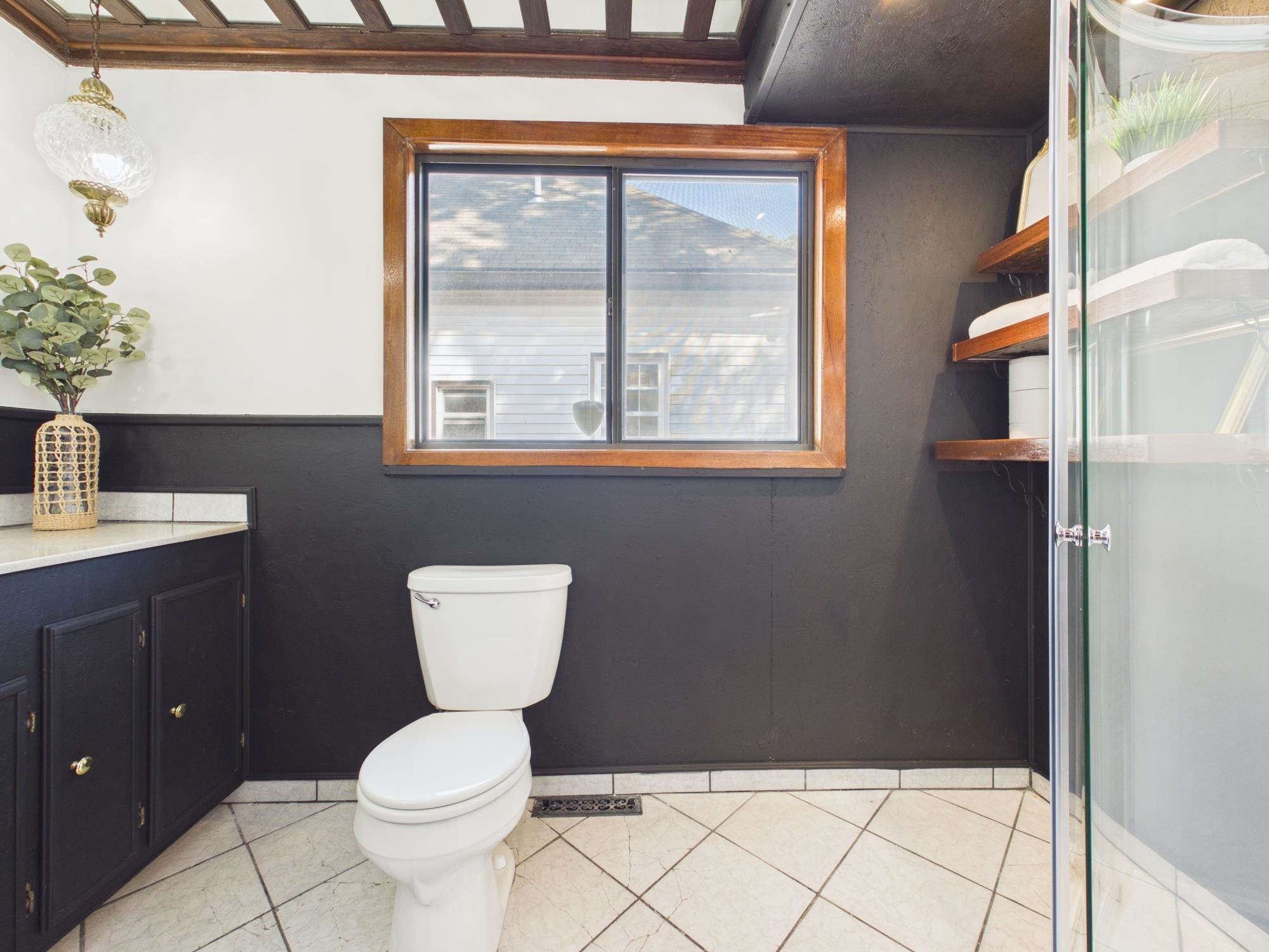 1006 S Emporia Property Photo 14