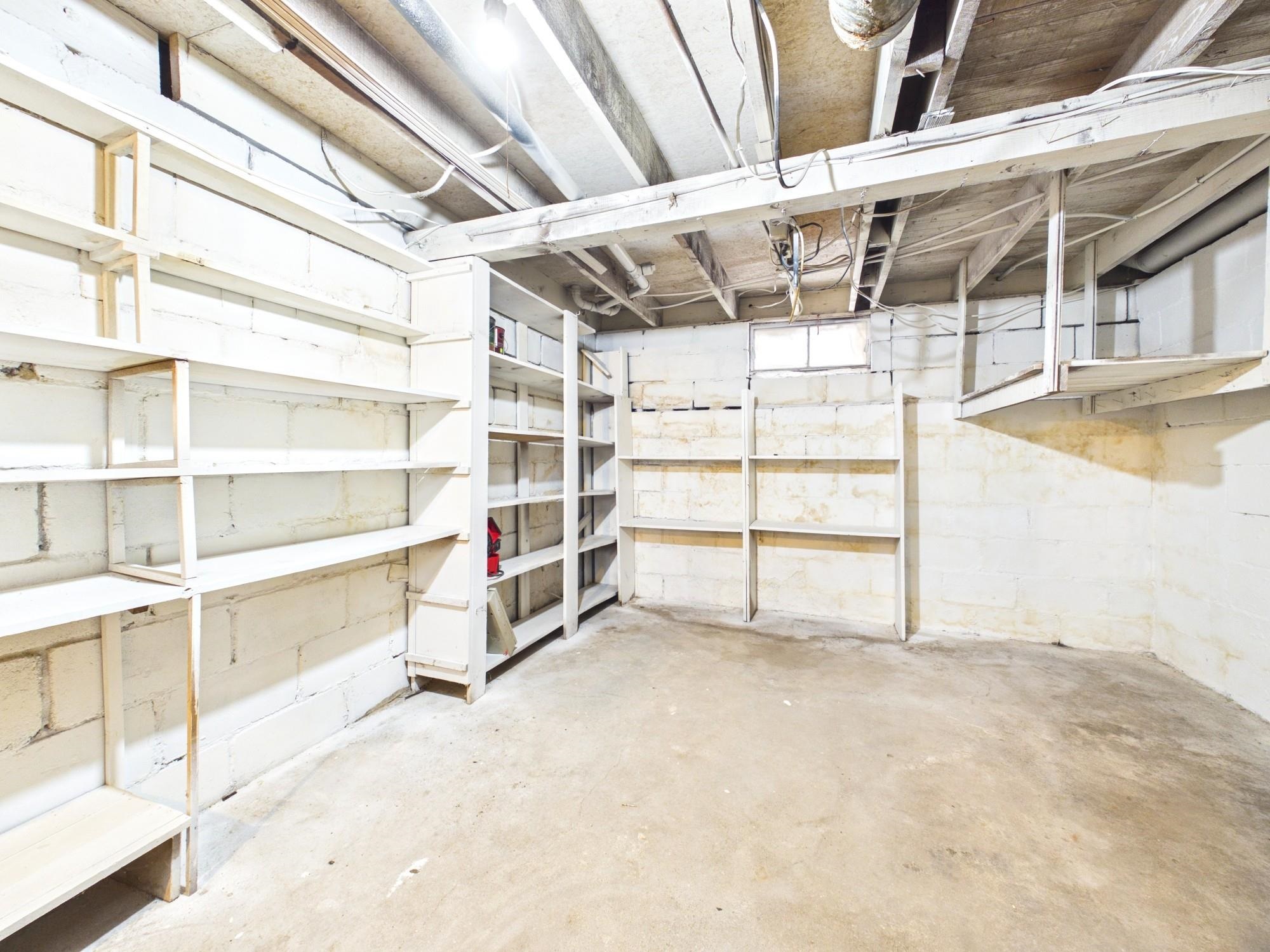 1006 S Emporia Property Photo 24