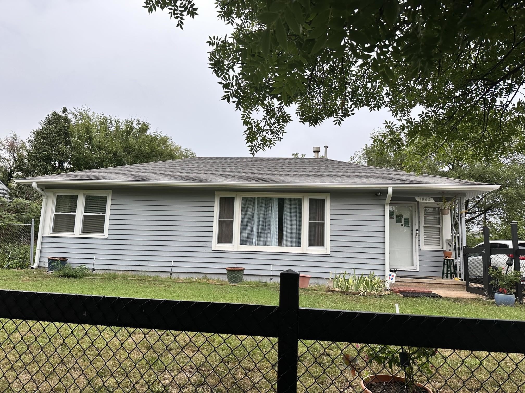 1842 N Estelle Property Photo 2