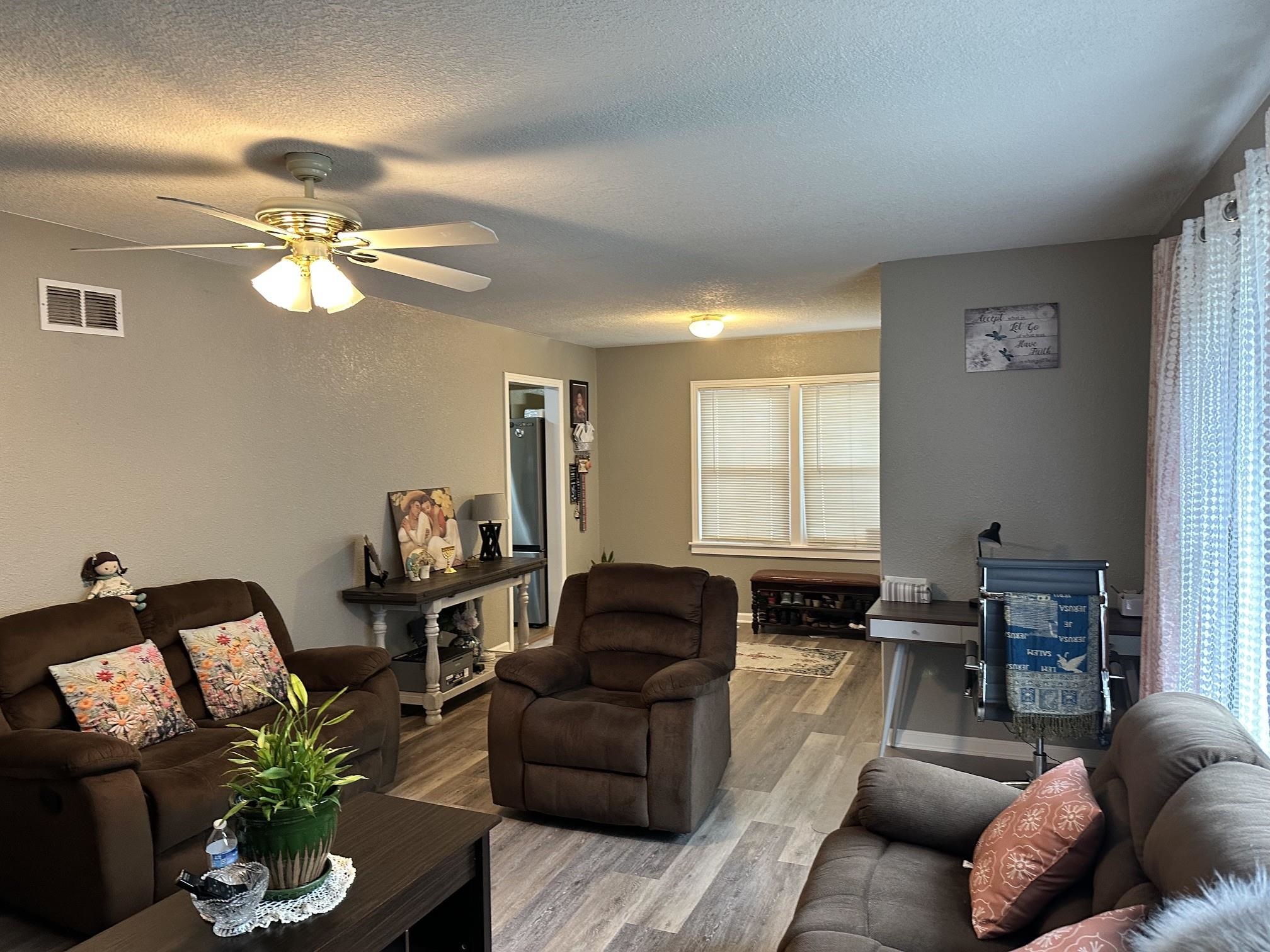 1842 N Estelle Property Photo 12
