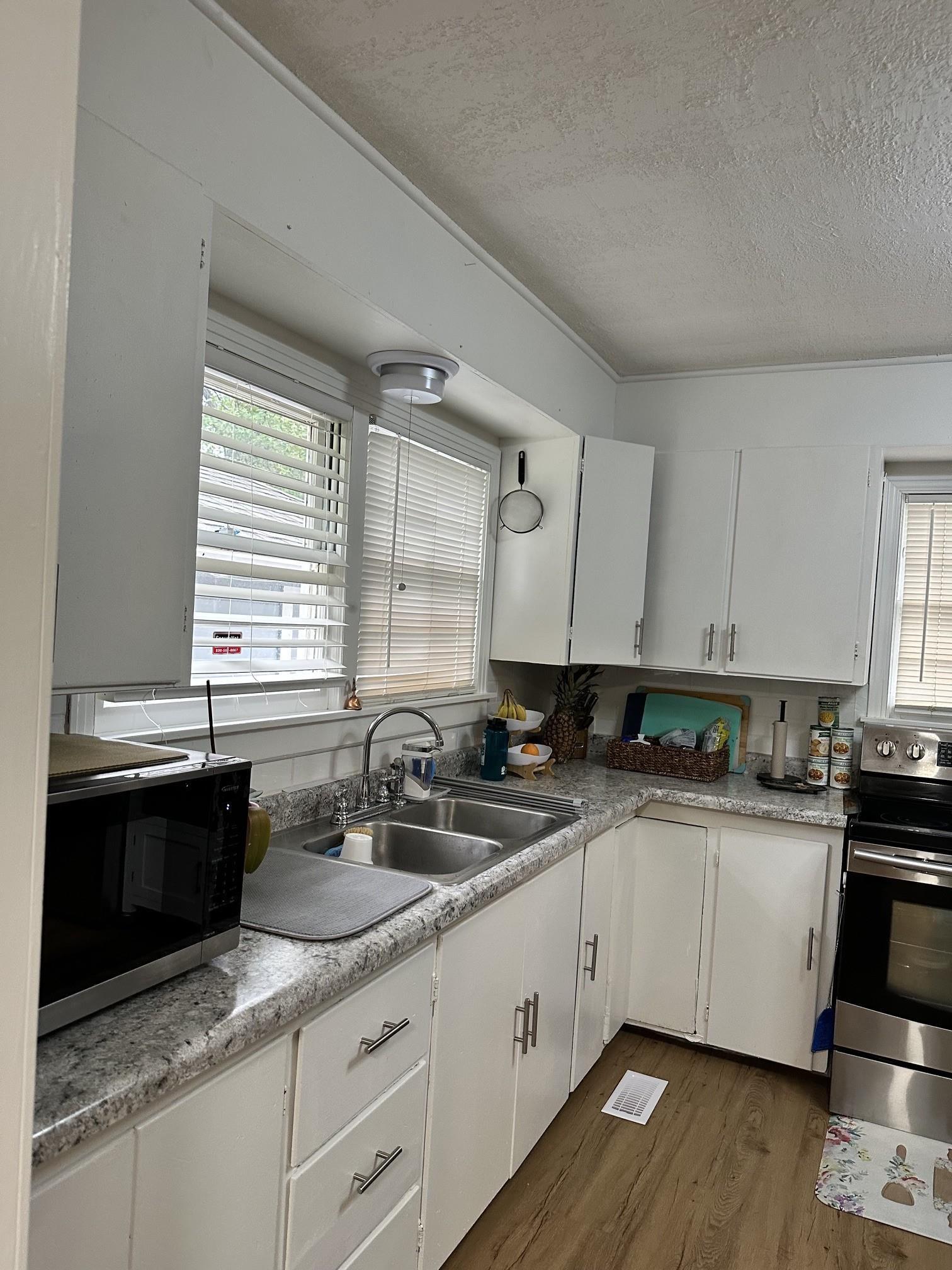 1842 N Estelle Property Photo 19