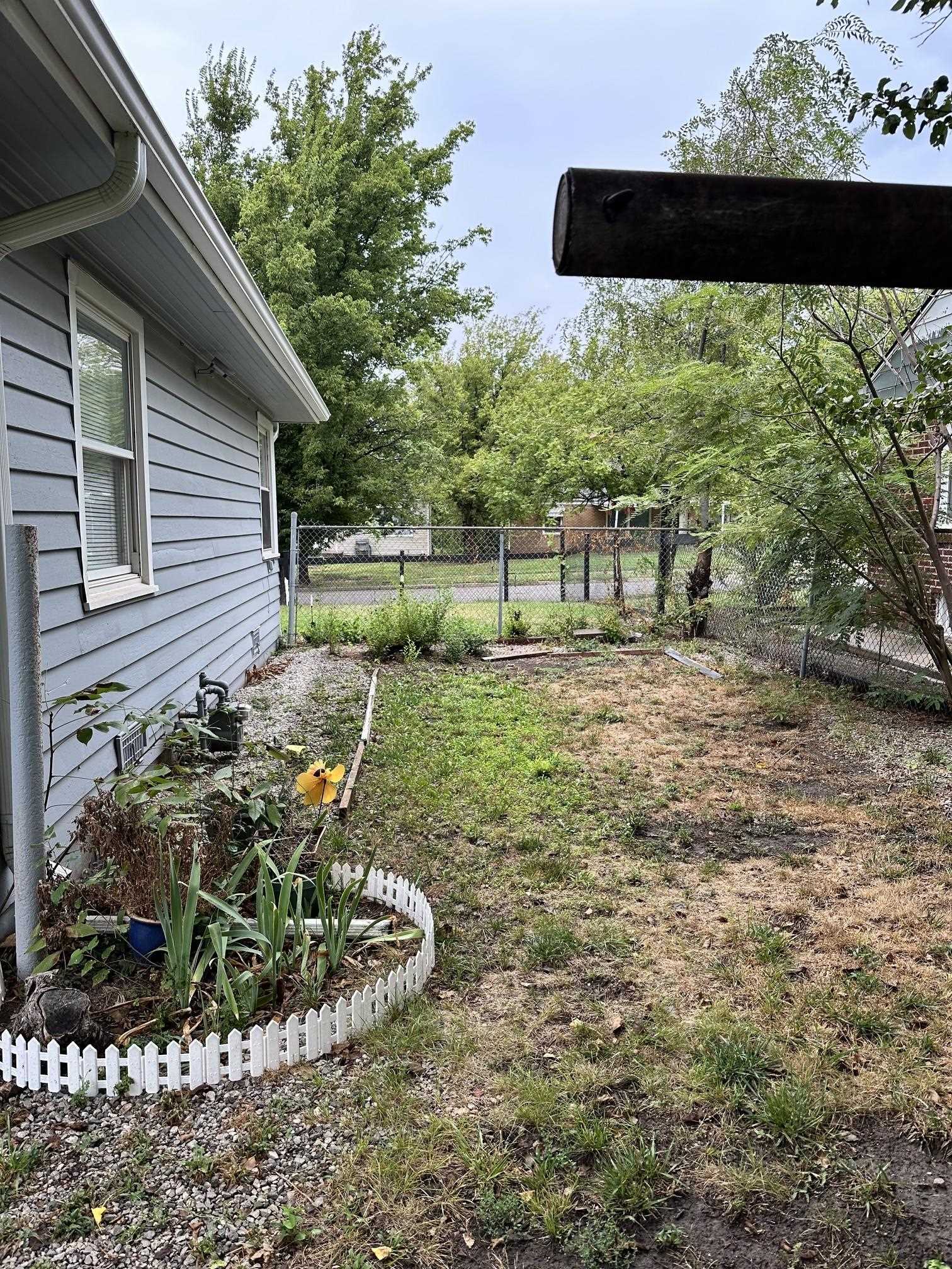 1842 N Estelle Property Photo 29