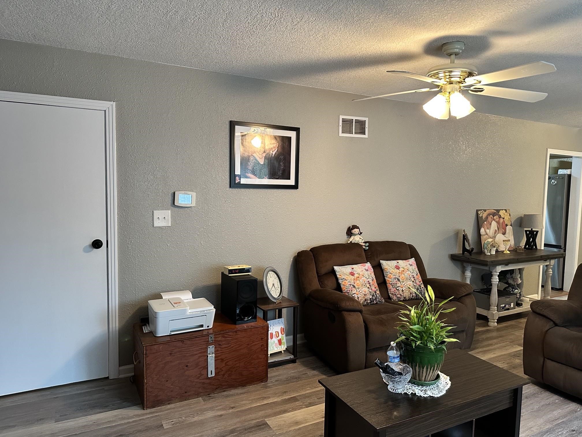 1842 N Estelle Property Photo 32