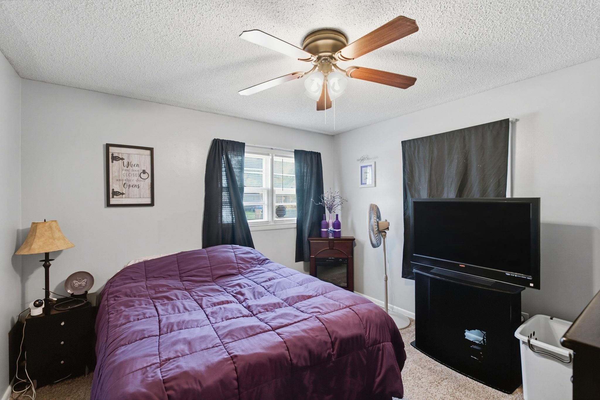 6049 N East Park View St Property Photo 17