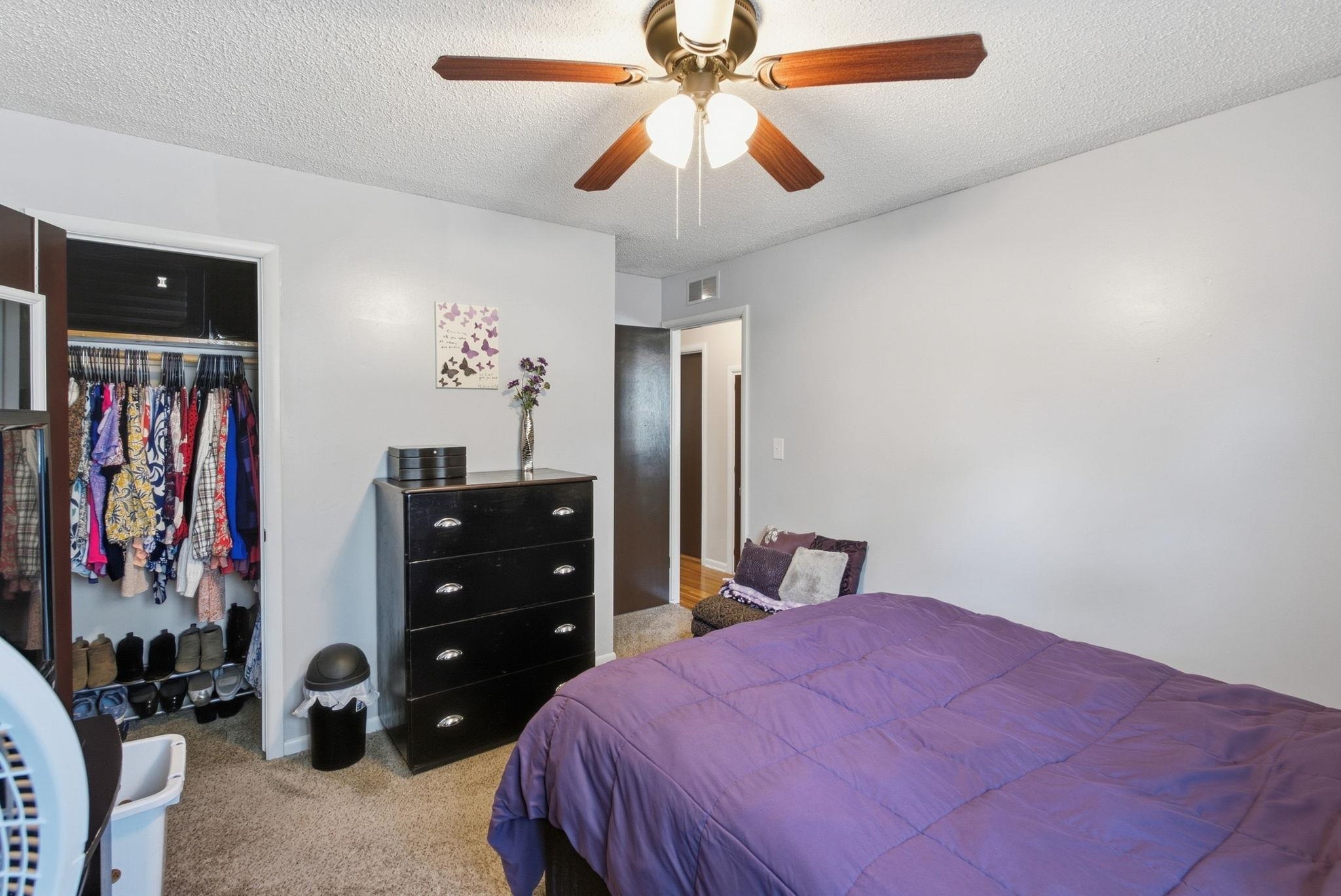 6049 N East Park View St Property Photo 18