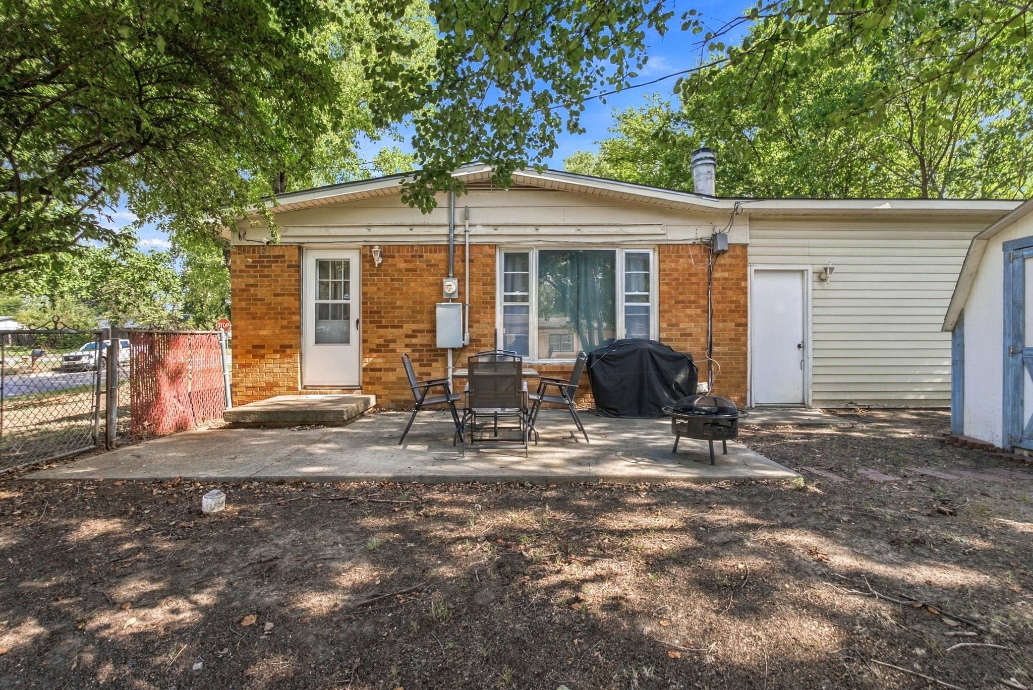6049 N East Park View St Property Photo 23