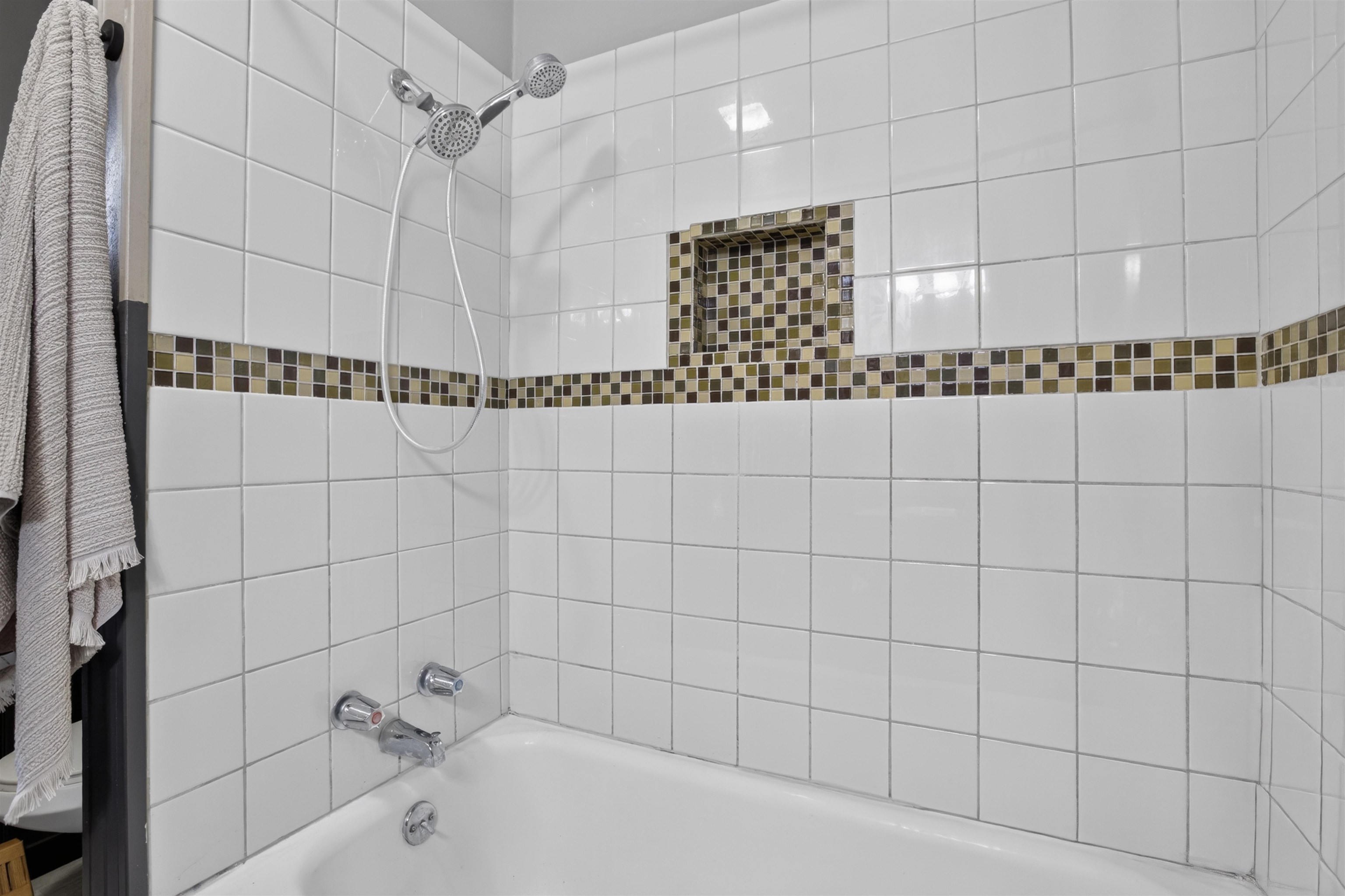 2733 N Dellrose Ave Property Photo 27