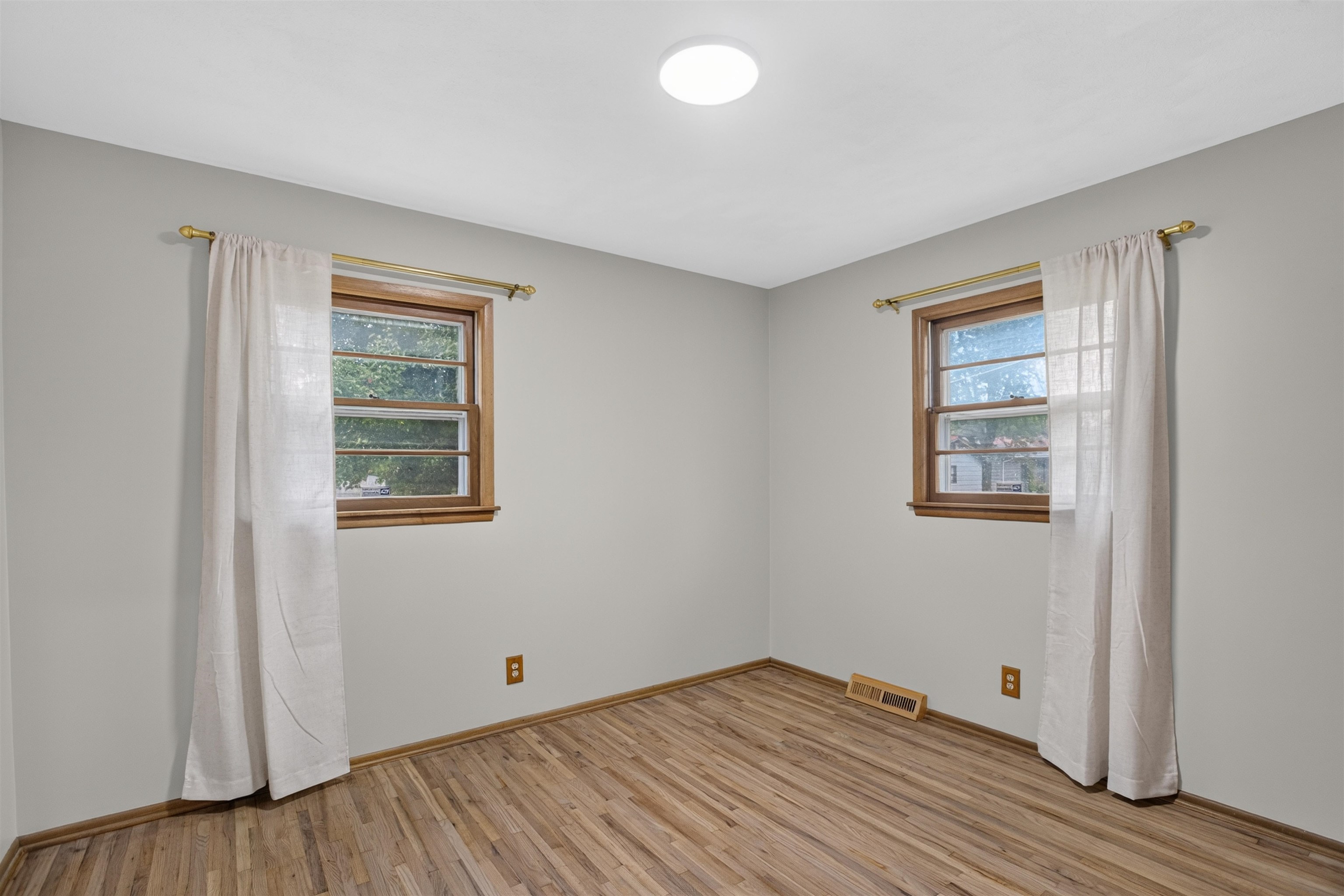 2733 N Dellrose Ave Property Photo 30