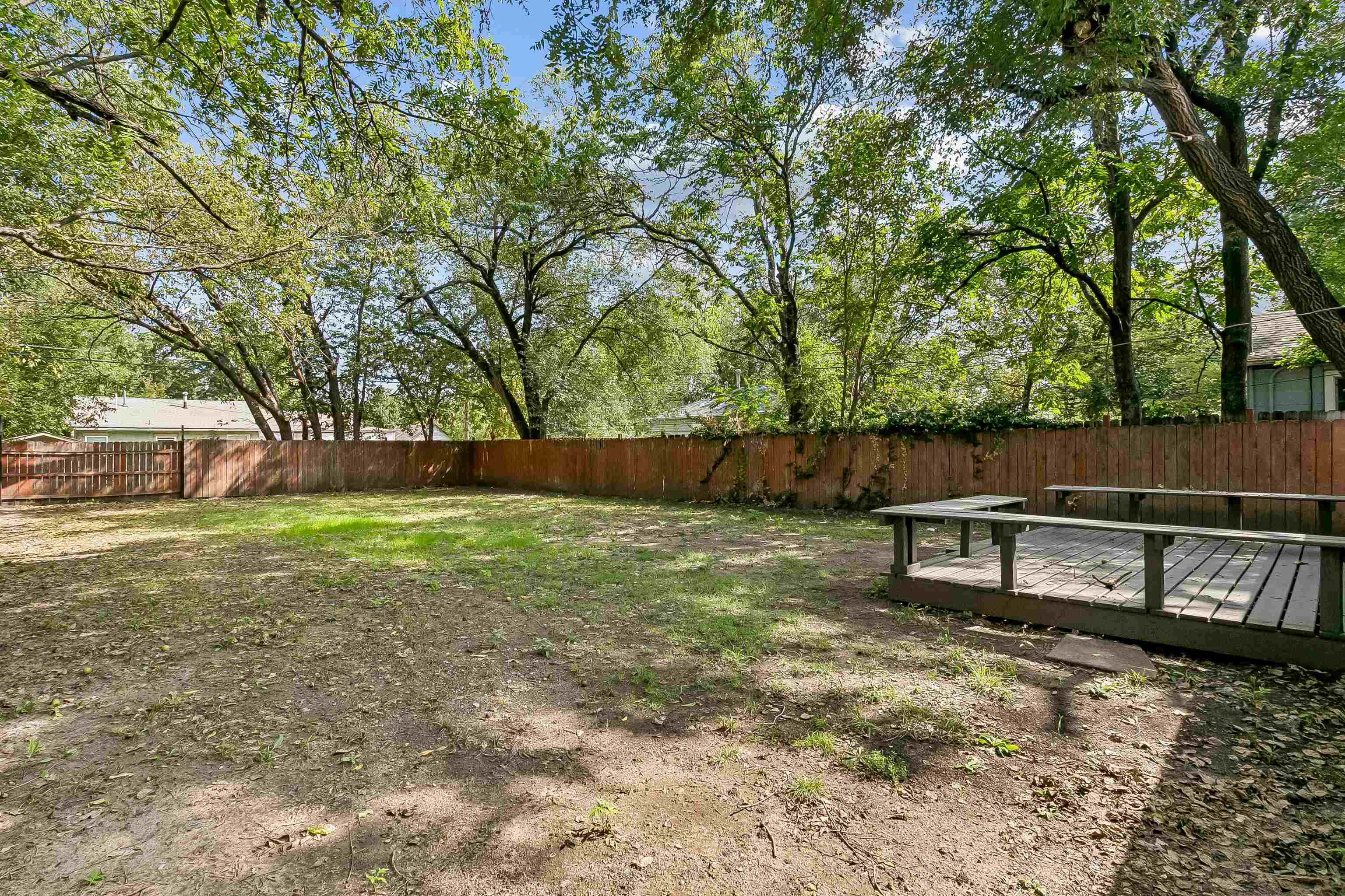 1916 S Mosley Property Photo 26