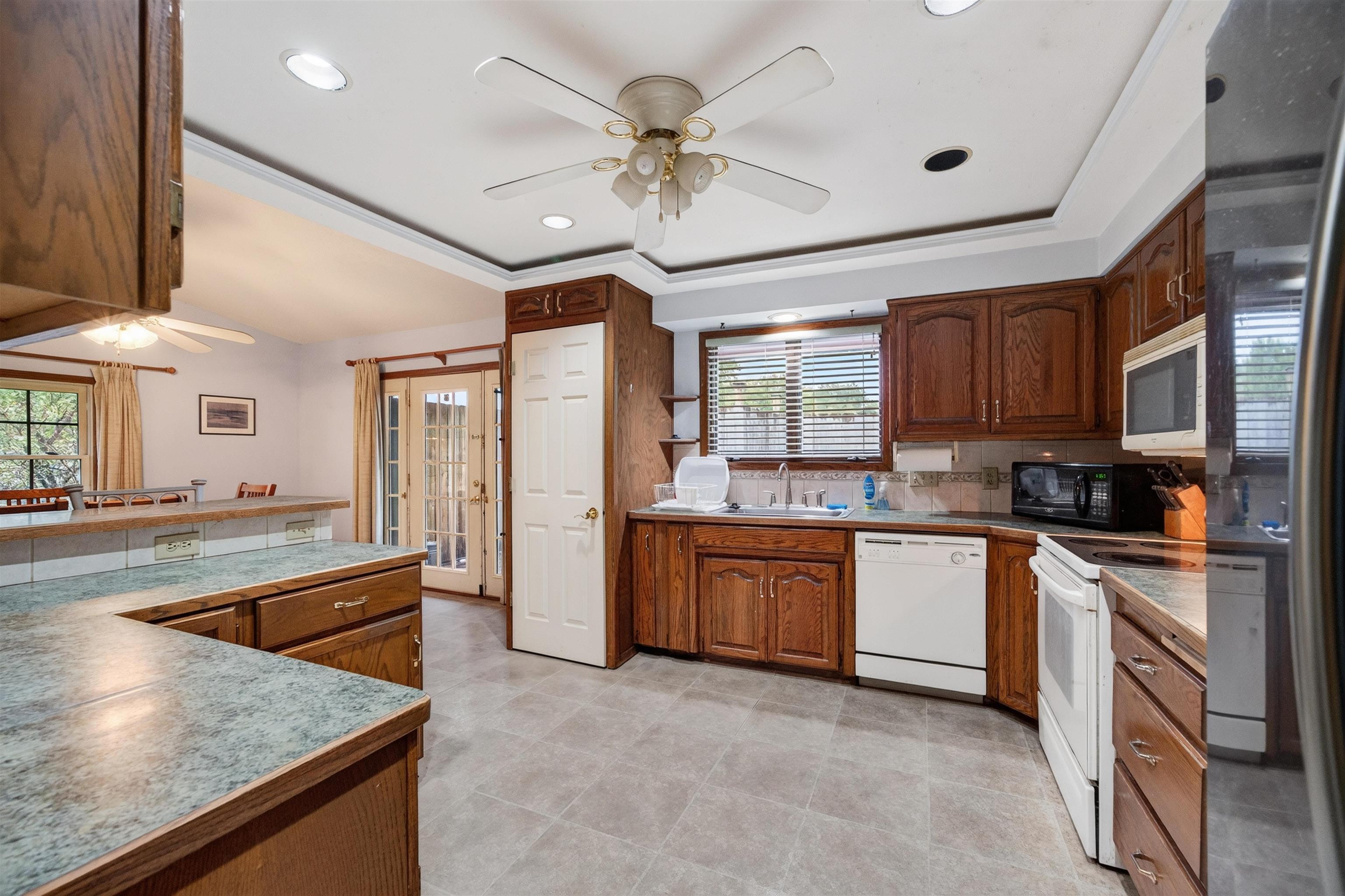 2068 N Westridge Property Photo 6