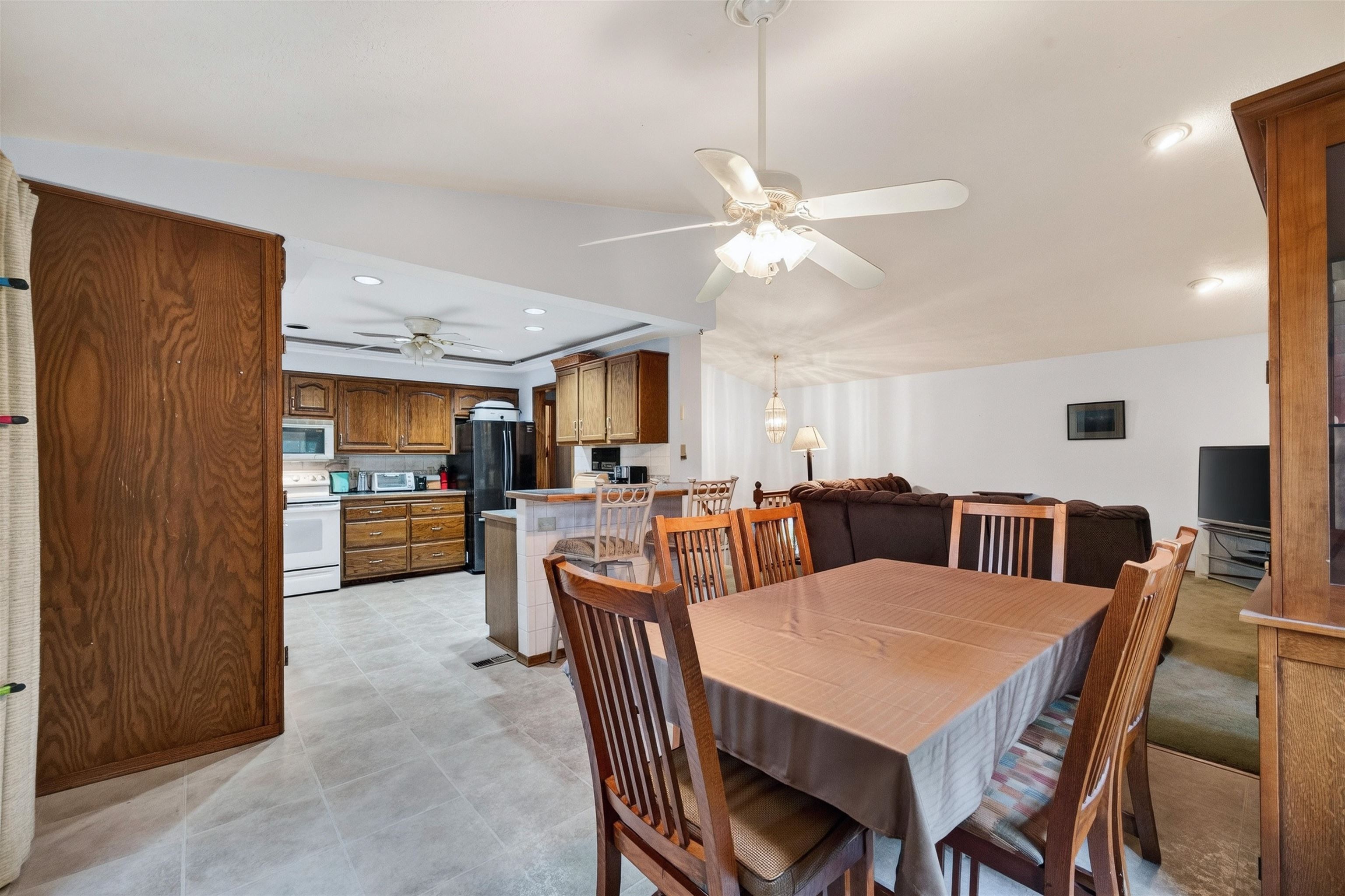 2068 N Westridge Property Photo 9