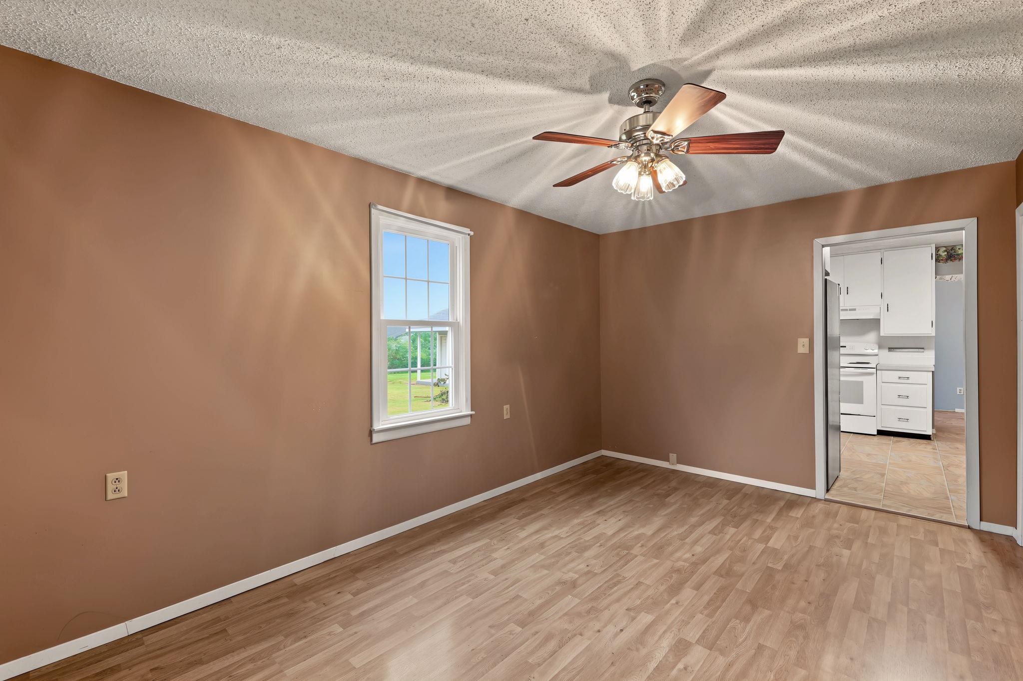 705 S College Property Photo 10