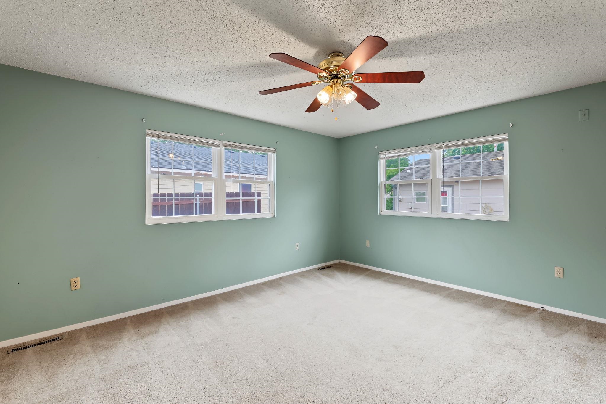 705 S College Property Photo 18