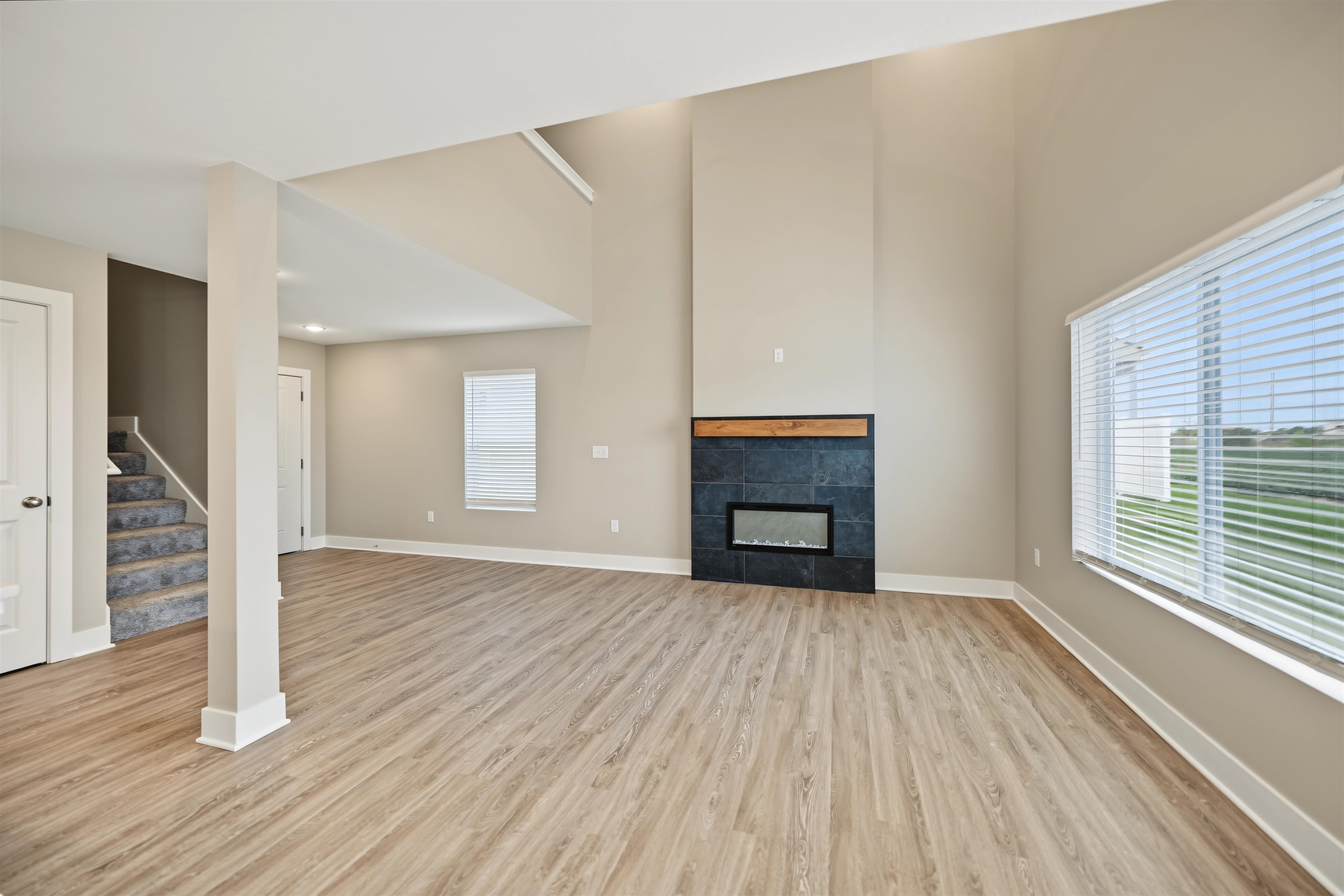 1226 Steve Hawley Lane Property Photo 3