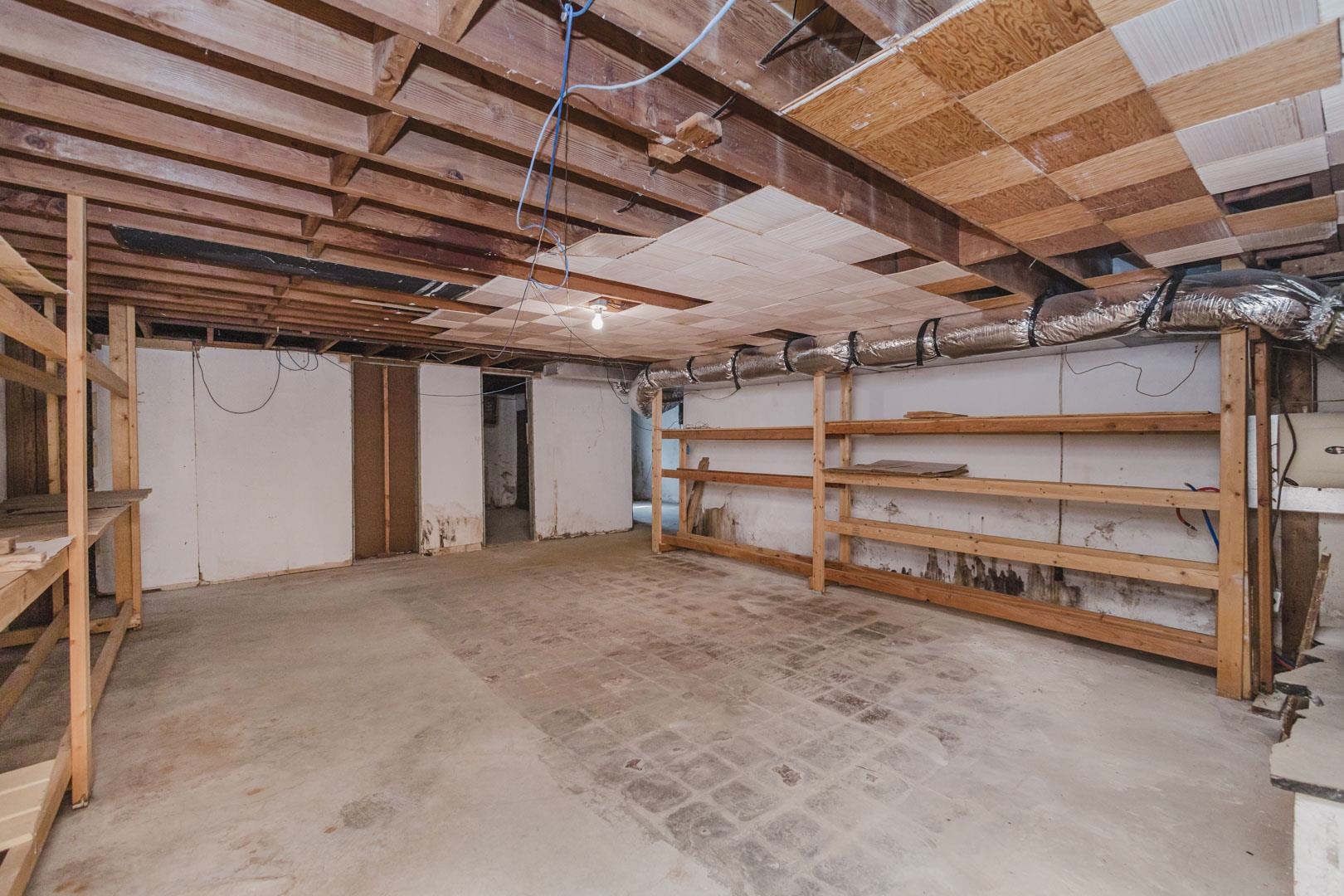 27 N Laurel Property Photo 22