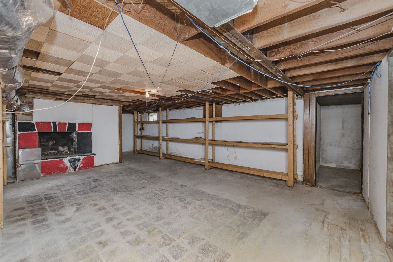 27 N Laurel Property Photo 23