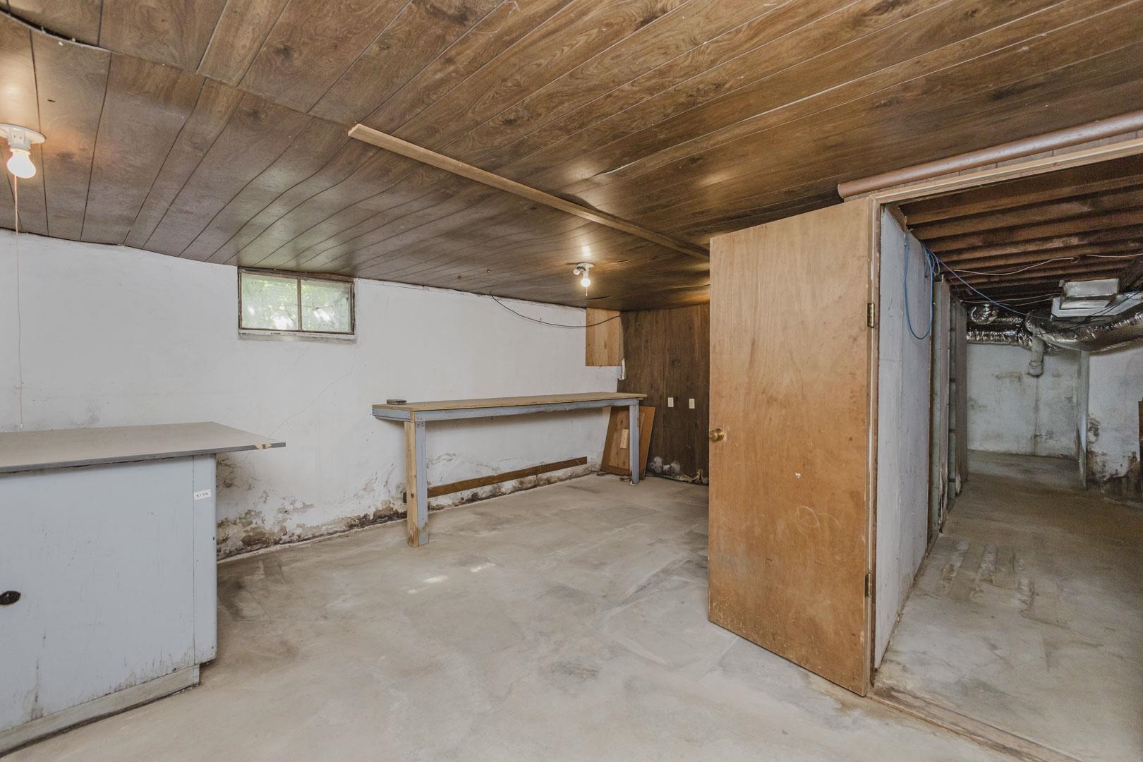 27 N Laurel Property Photo 24