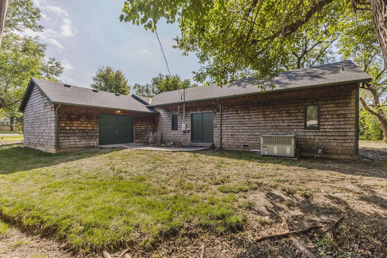 27 N Laurel Property Photo 26