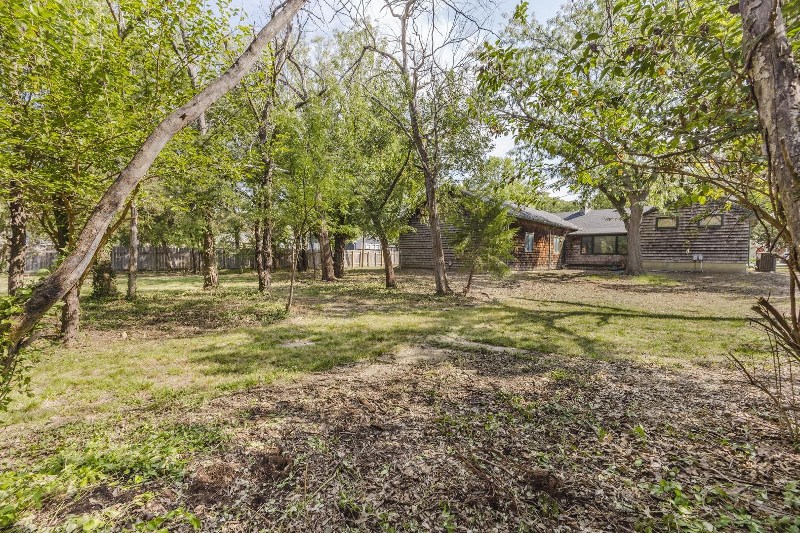 27 N Laurel Property Photo 30