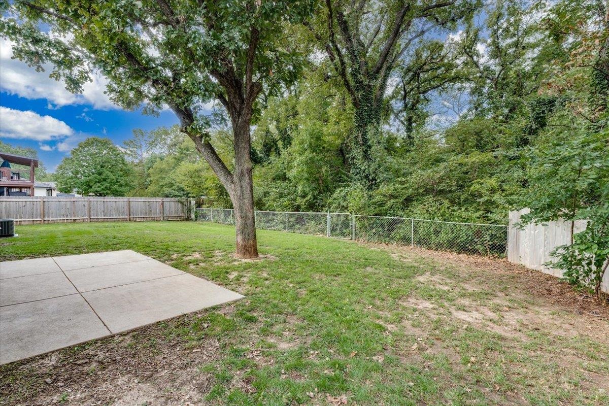 849 N Brook Forest Rd Property Photo 7