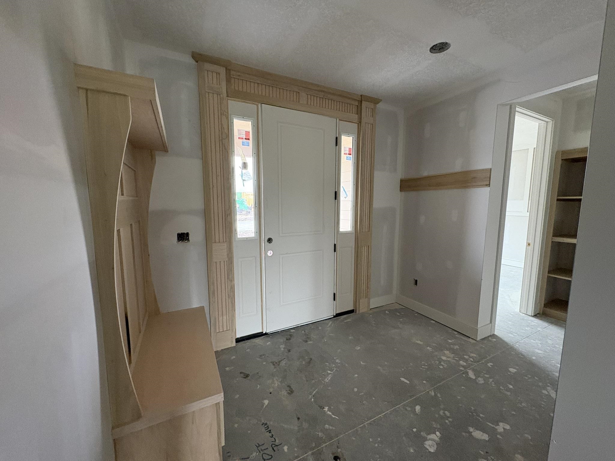5907 Plumthicket St Property Photo 2