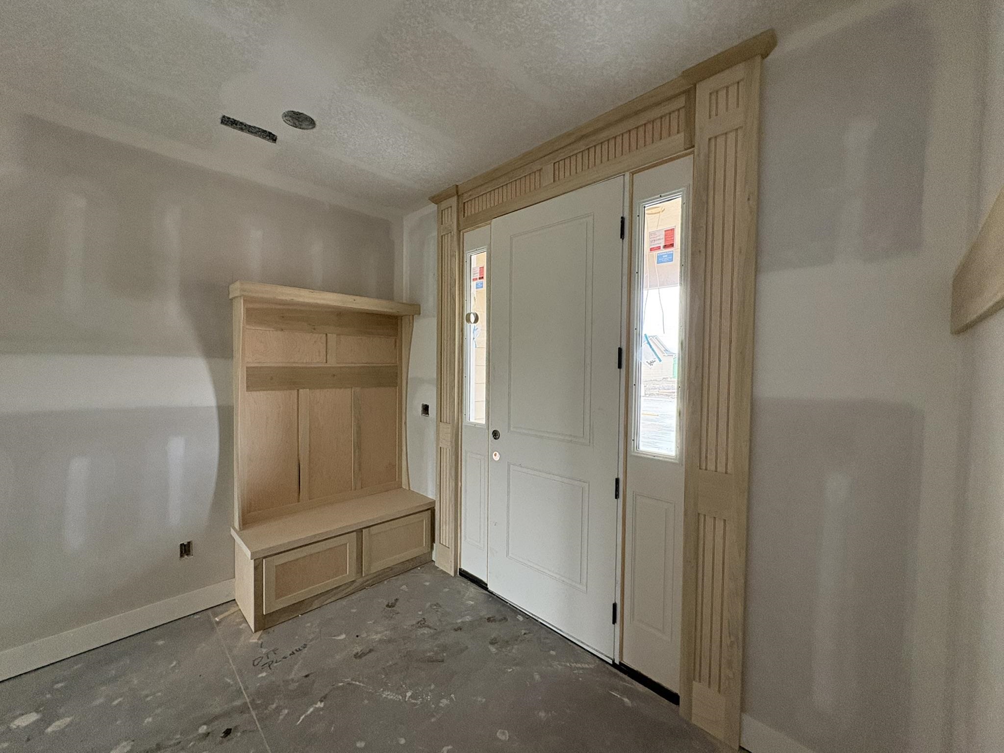 5907 Plumthicket St Property Photo 3