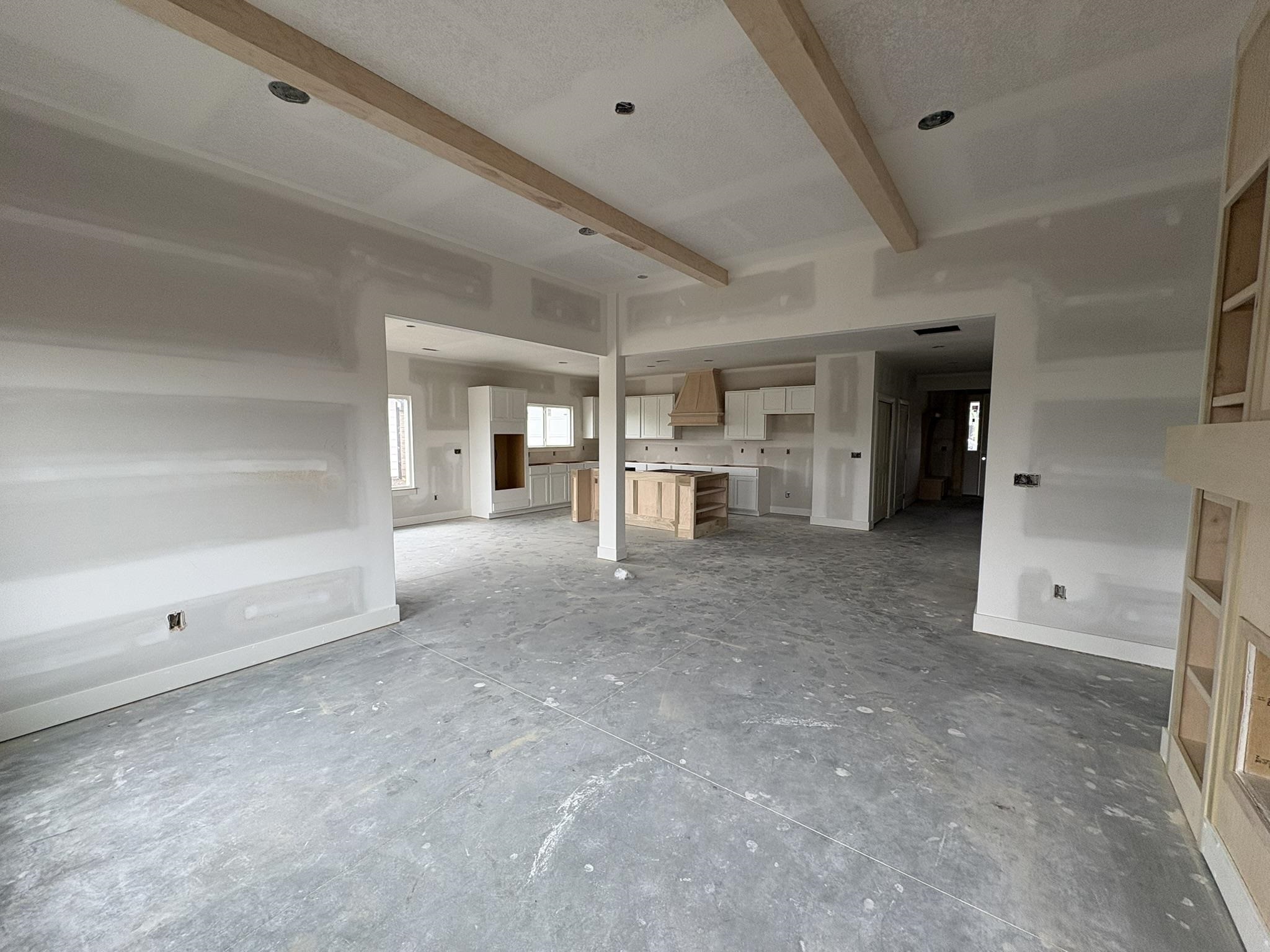 5907 Plumthicket St Property Photo 6