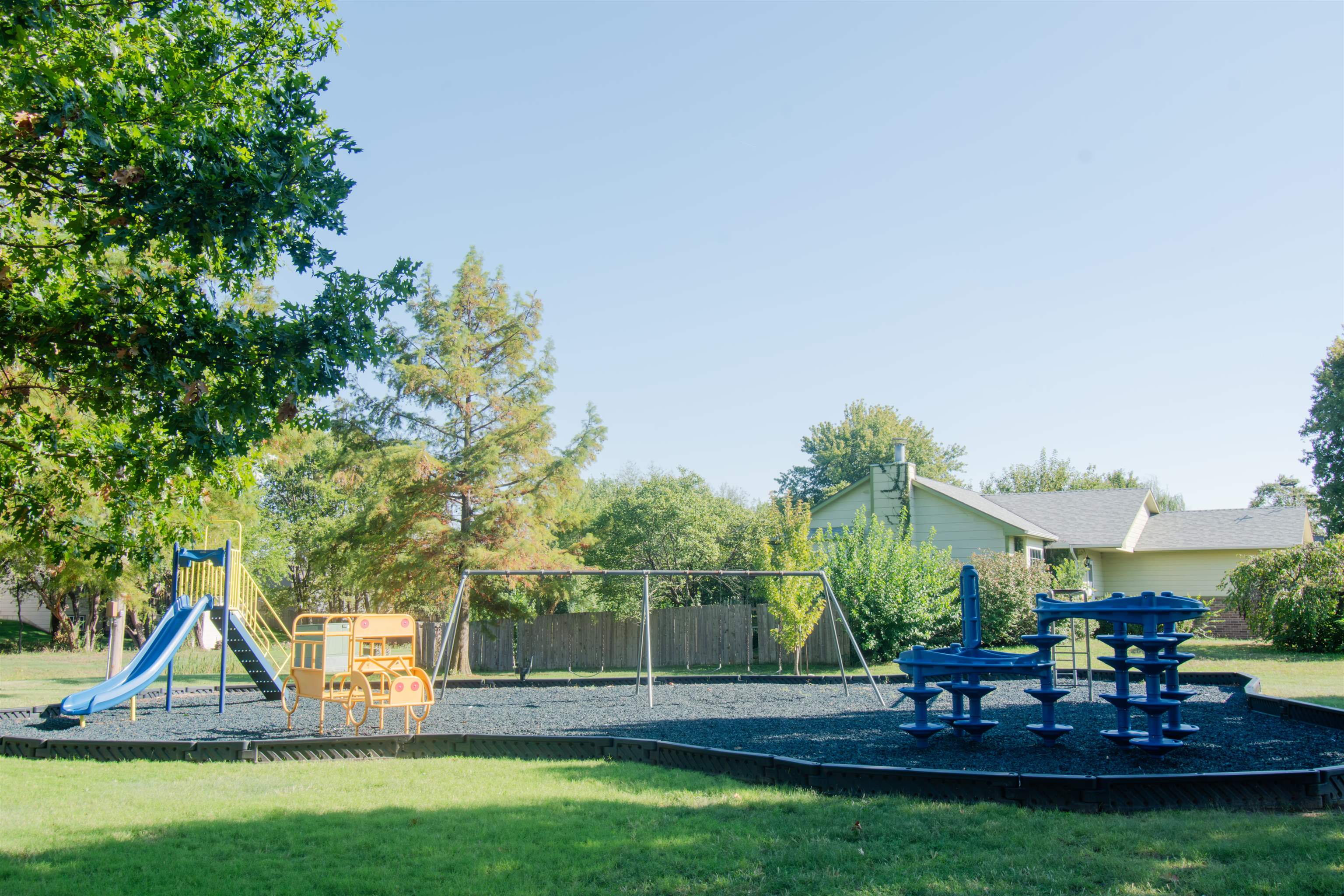 1661 N Prairie Run Circle Property Photo 3
