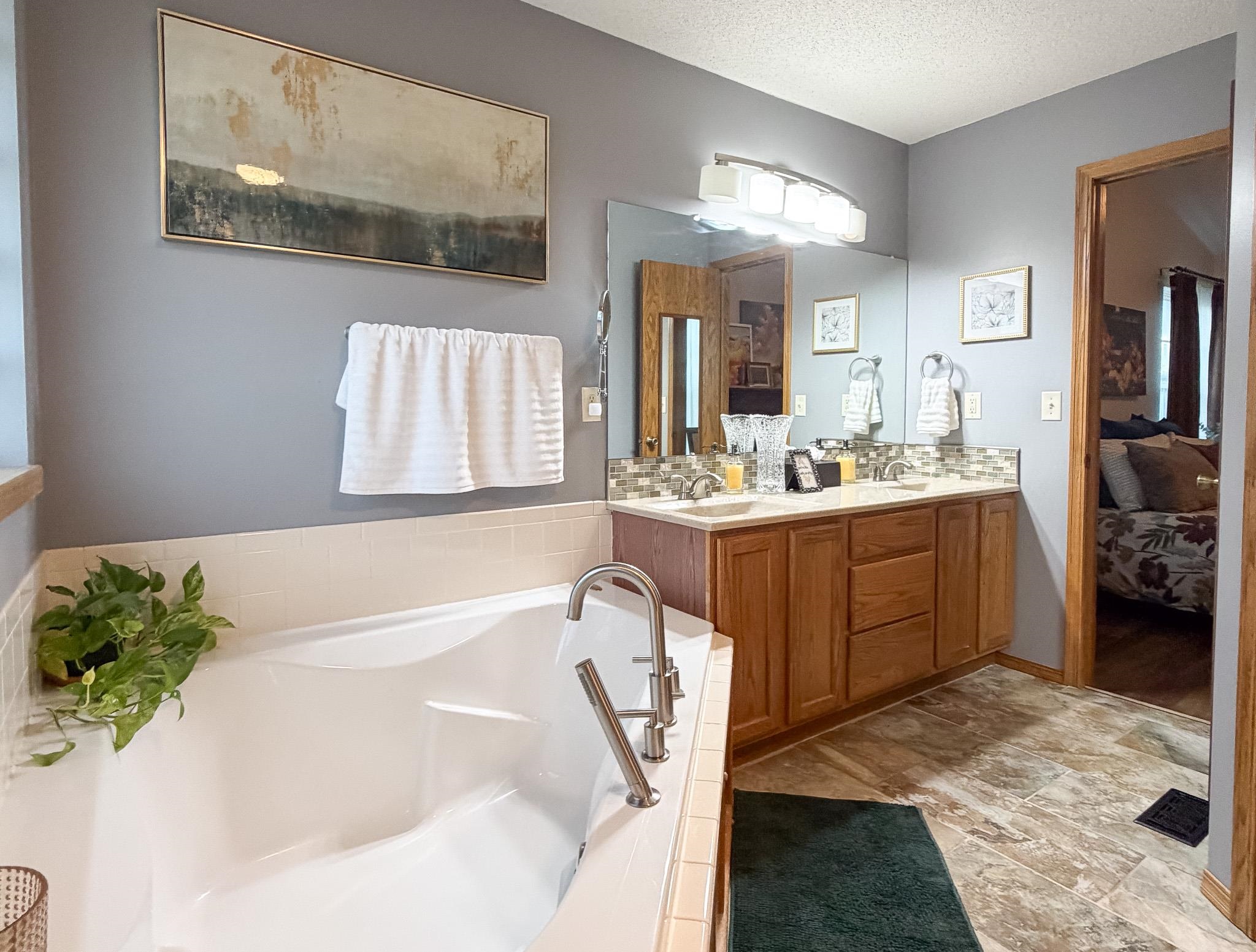 1661 N Prairie Run Circle Property Photo 14