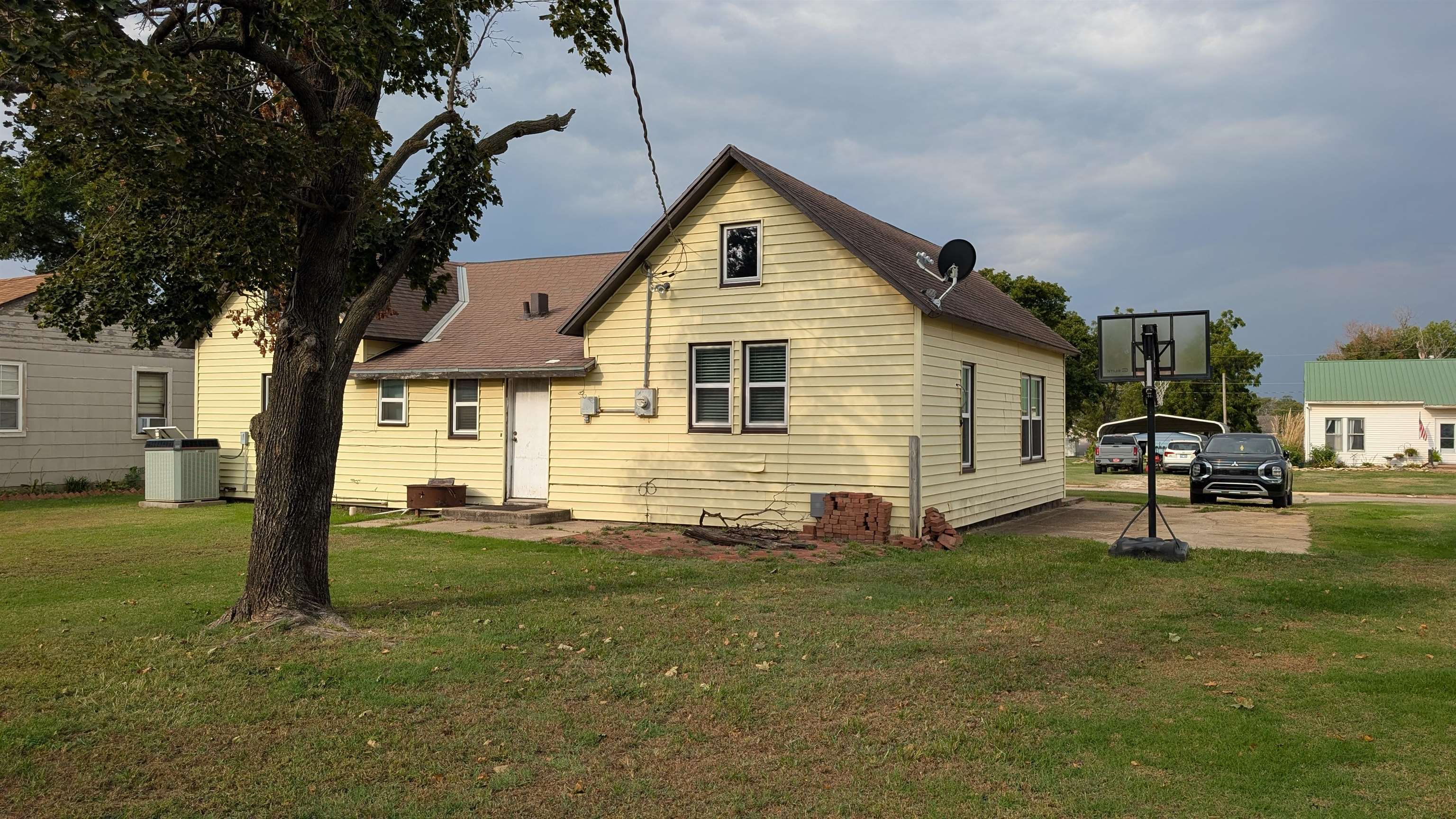 508 N Osage St Property Photo 5