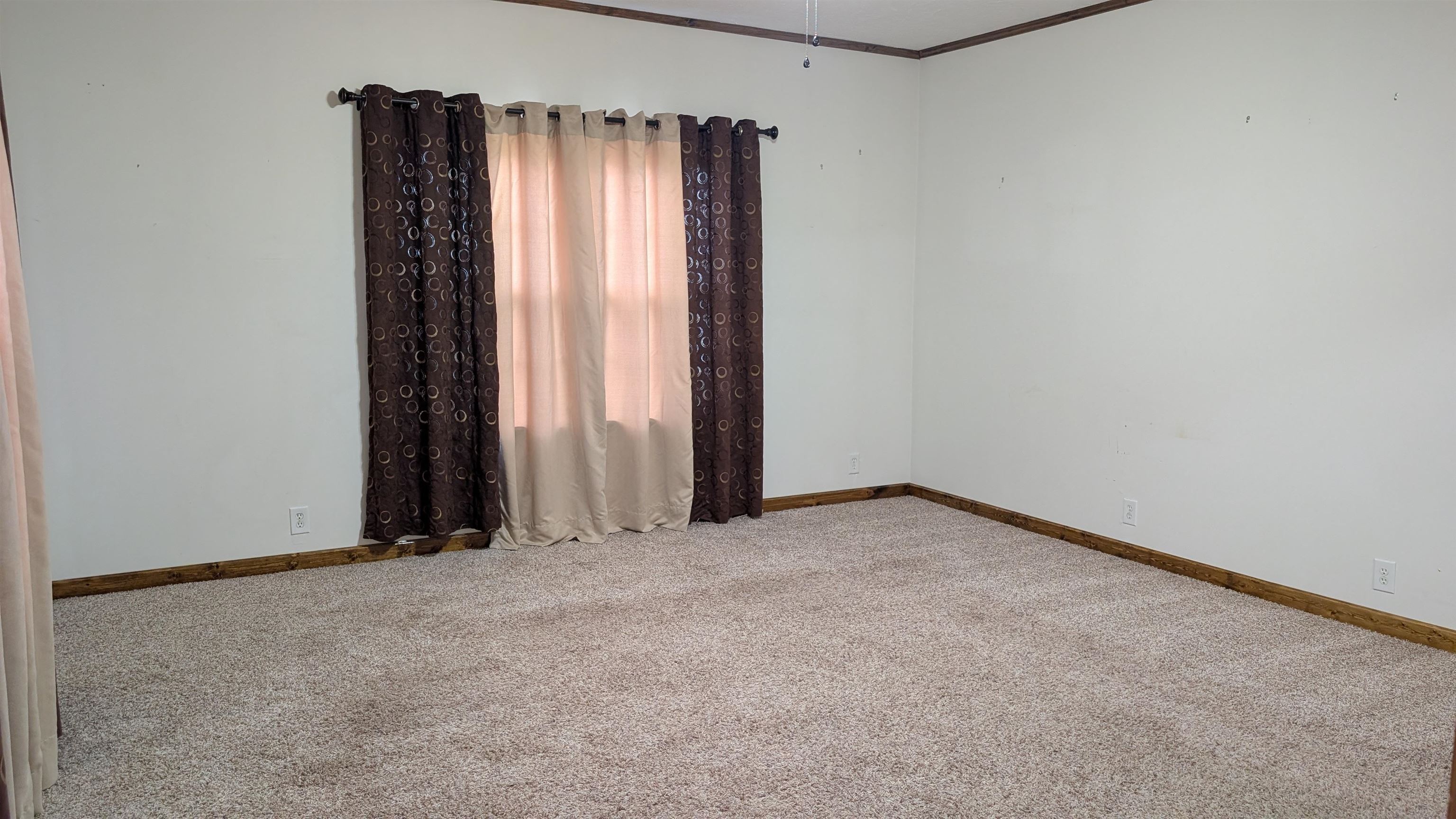 508 N Osage St Property Photo 8