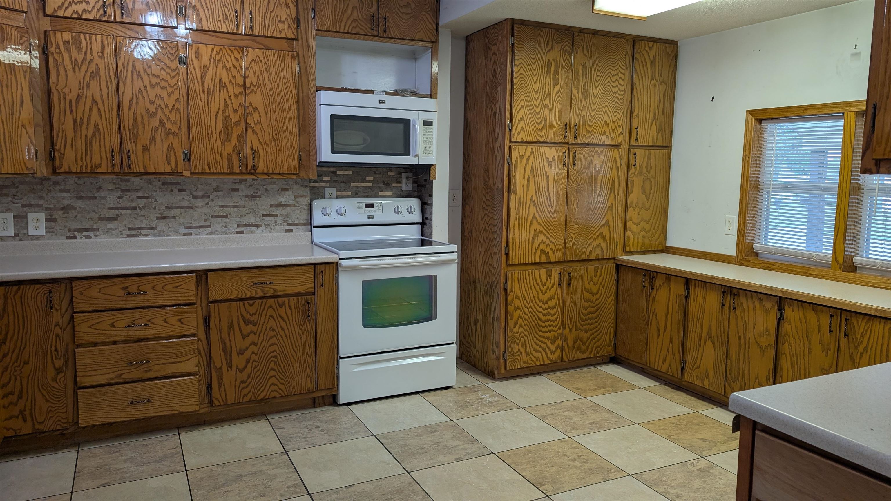 508 N Osage St Property Photo 10