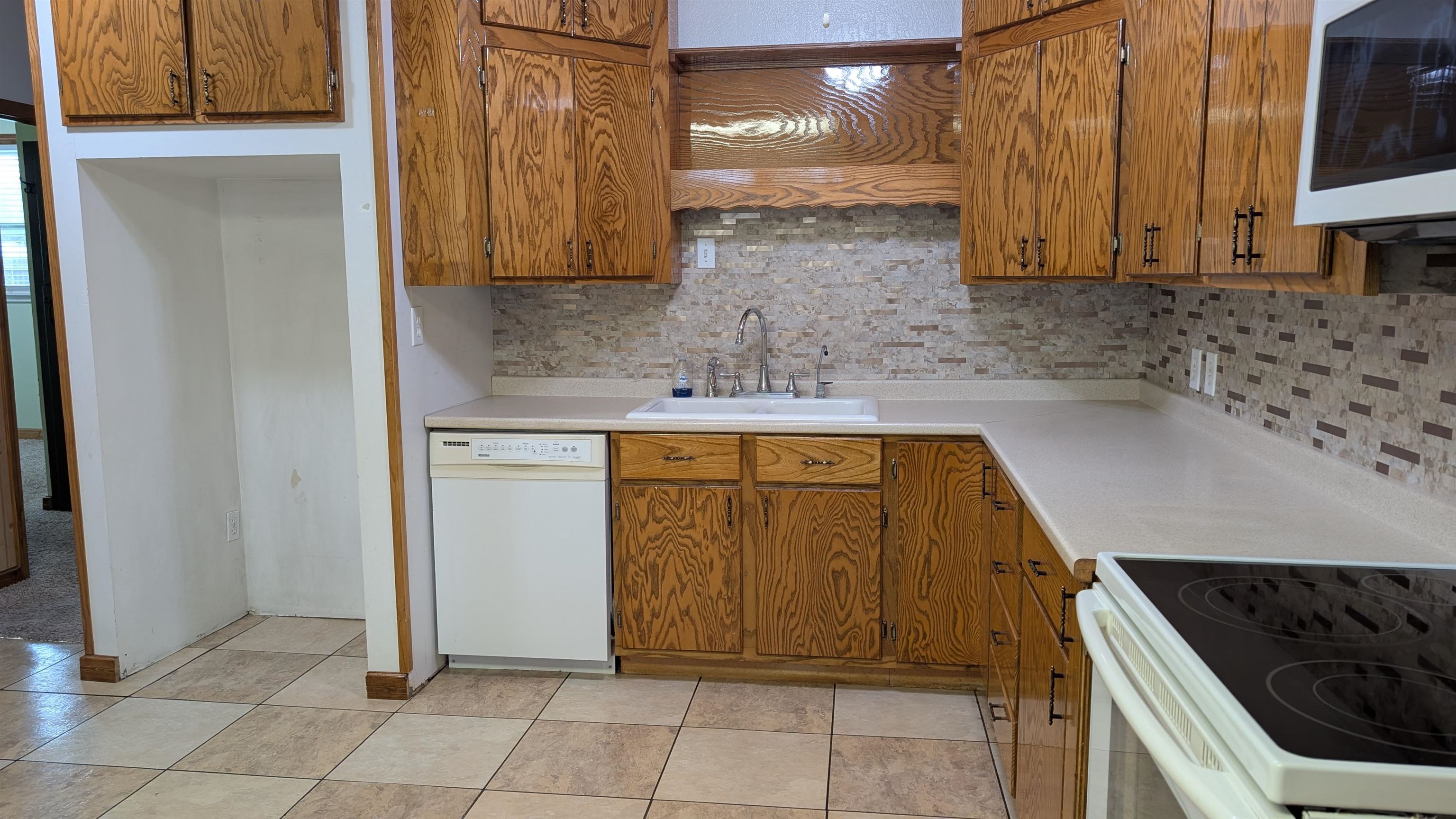 508 N Osage St Property Photo 13