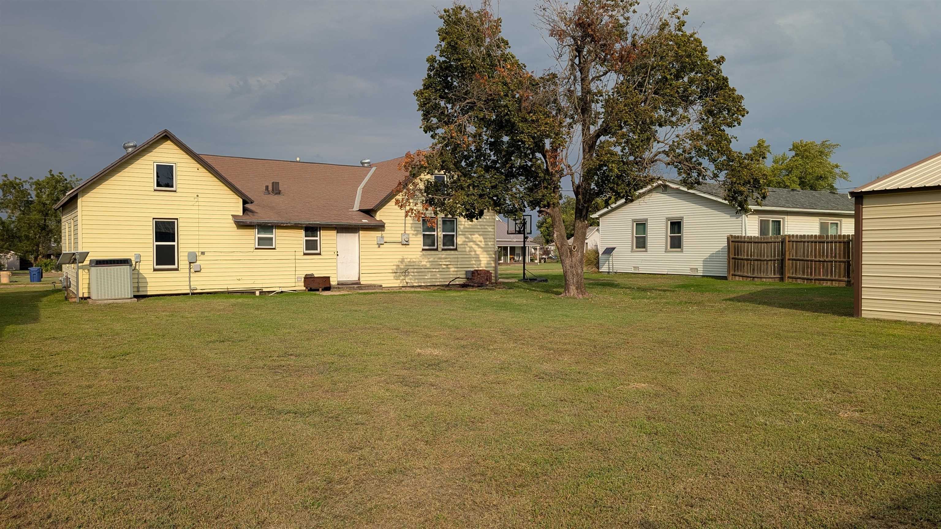 508 N Osage St Property Photo 27