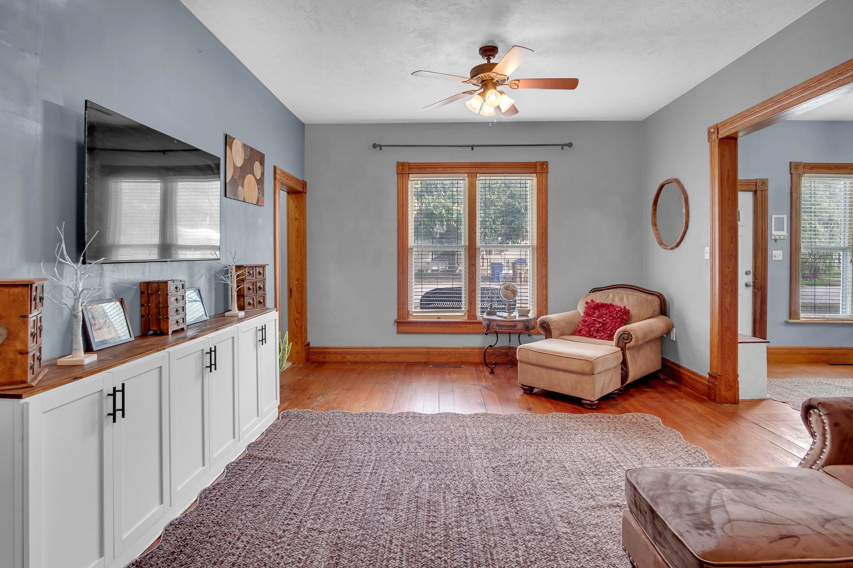 404 S Ohio St Property Photo 7