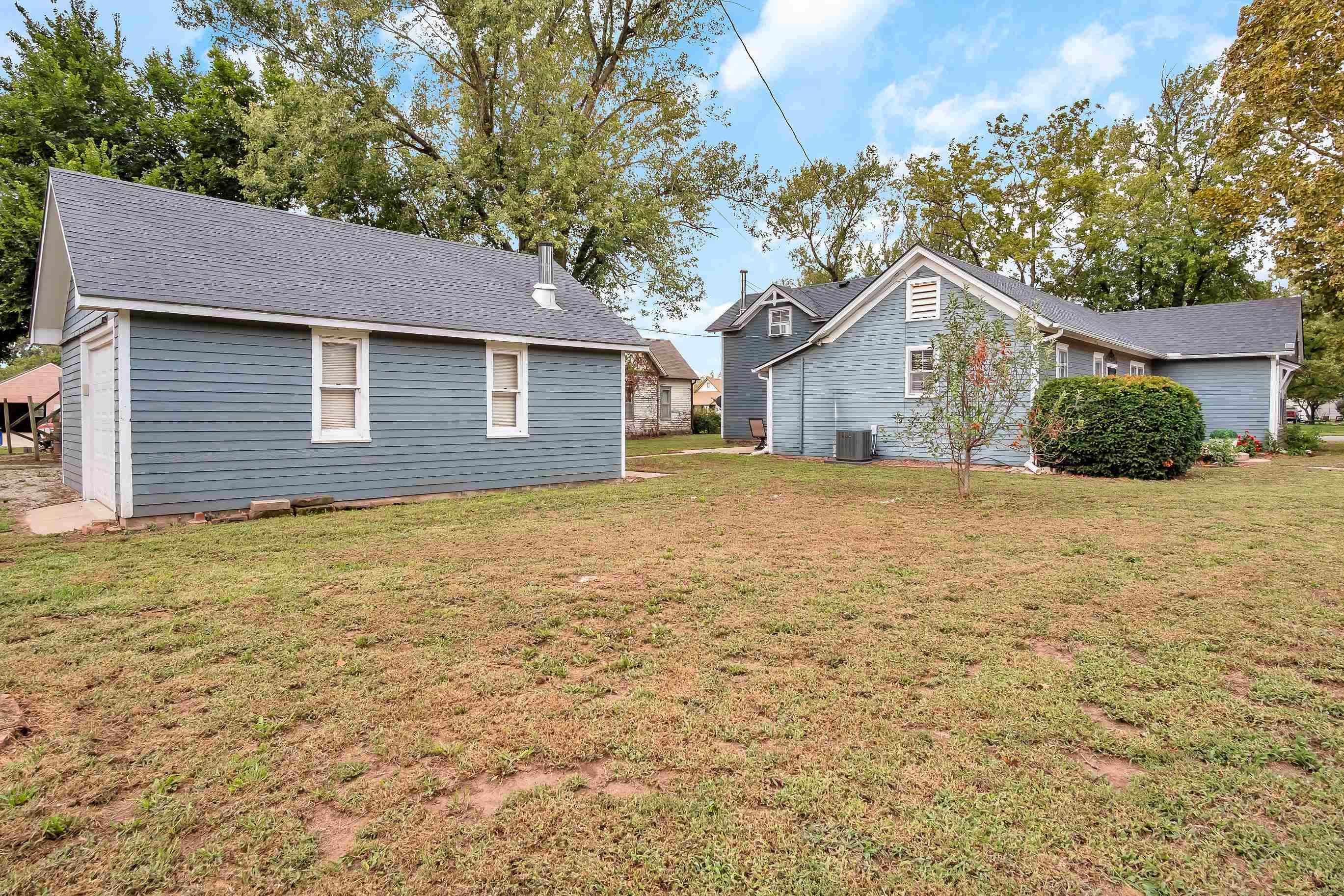 404 S Ohio St Property Photo 28