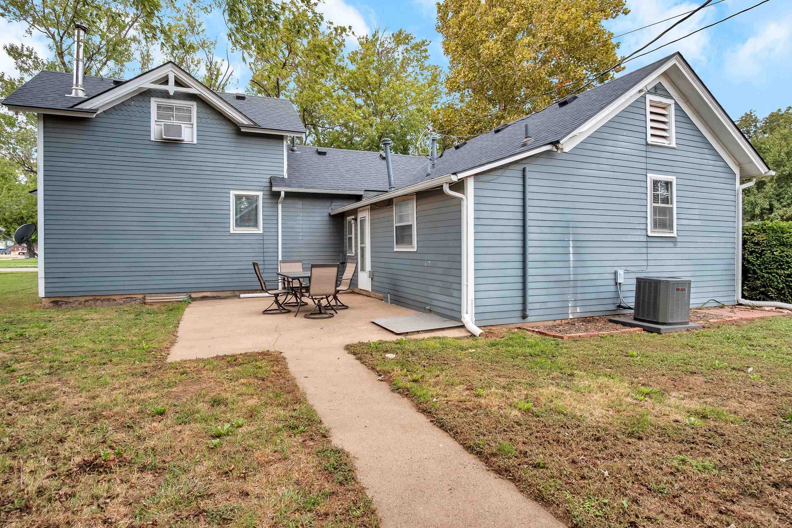 404 S Ohio St Property Photo 31