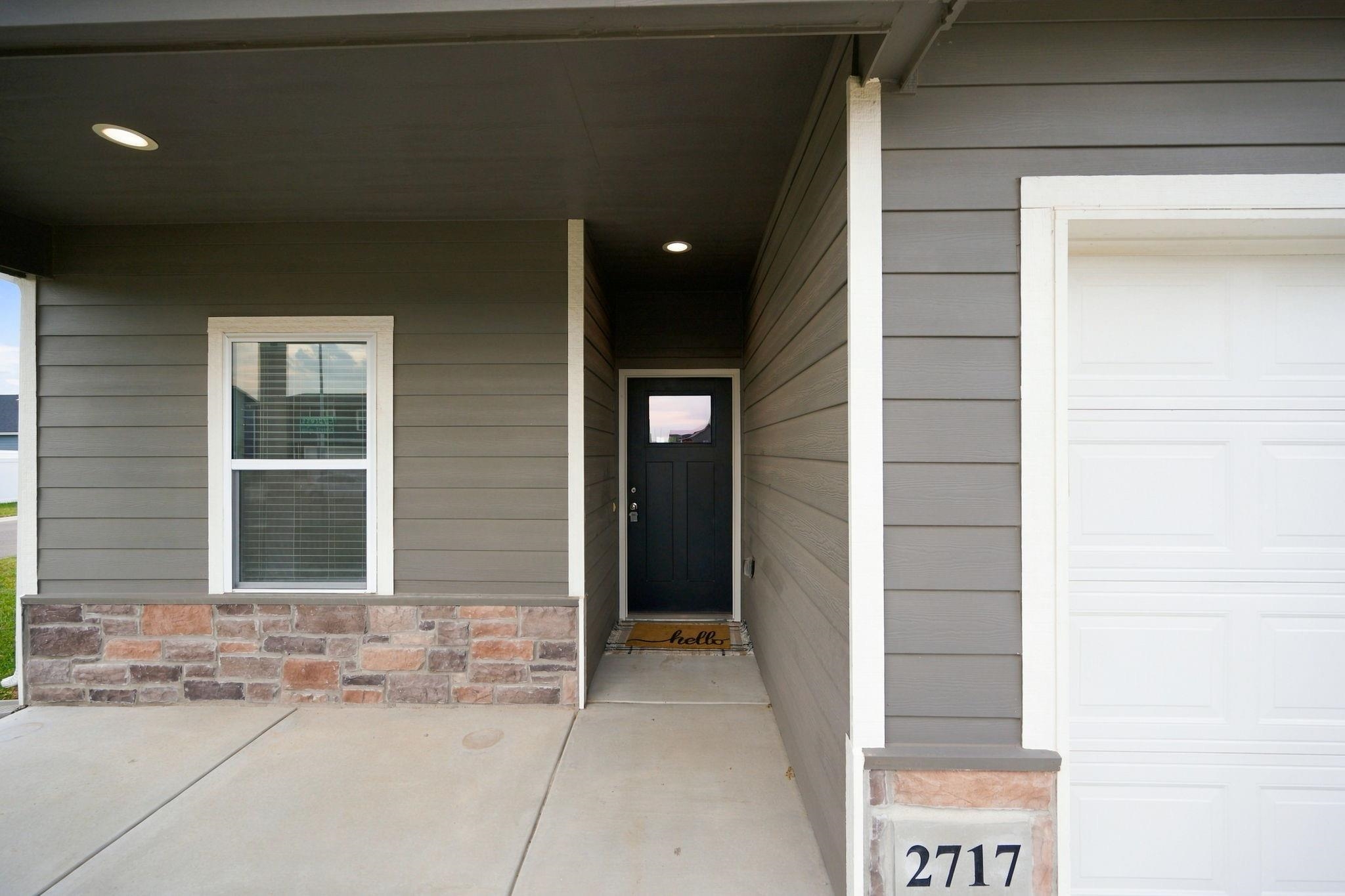 2717 S Cypress St Property Photo 32