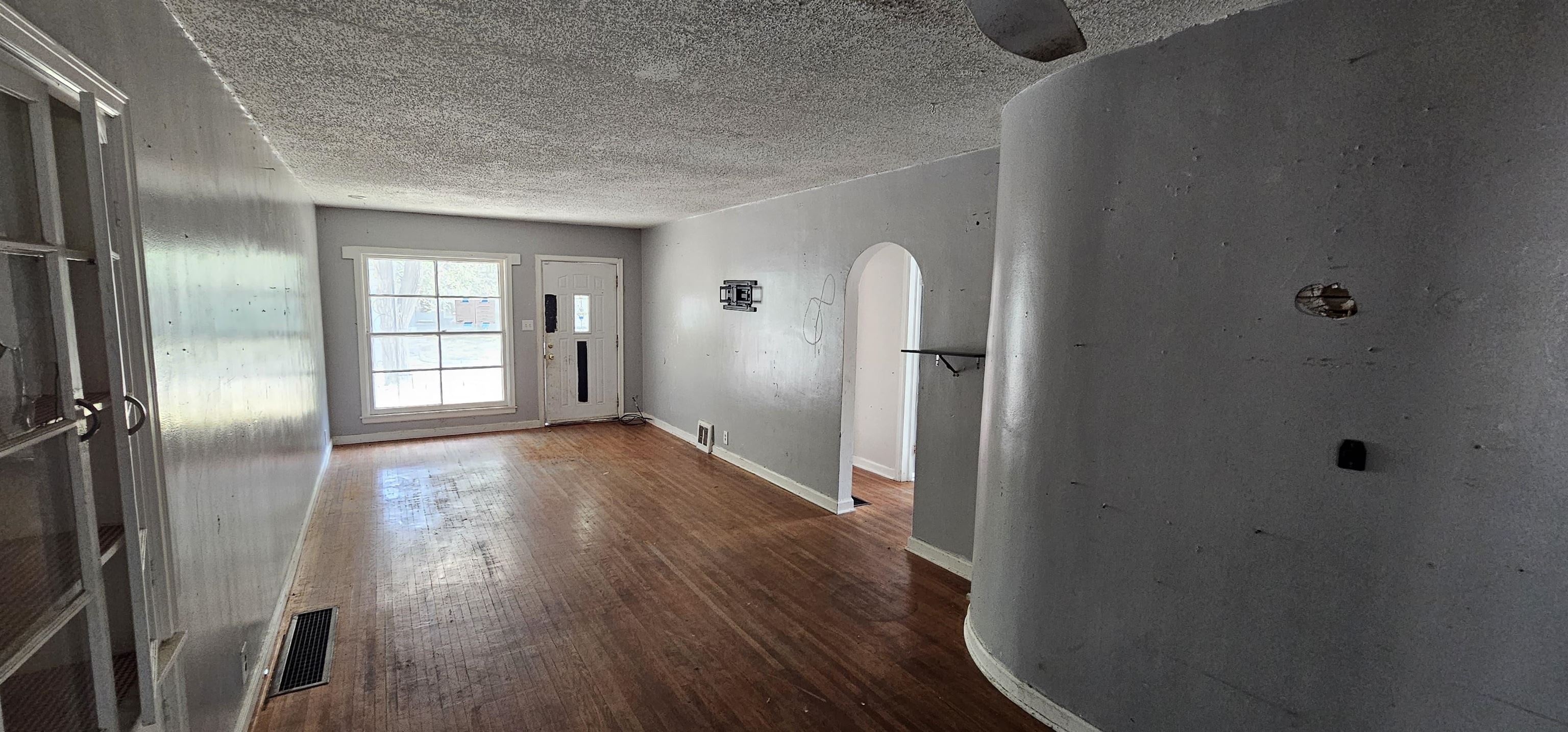 655 S Quentin St. Property Photo 3